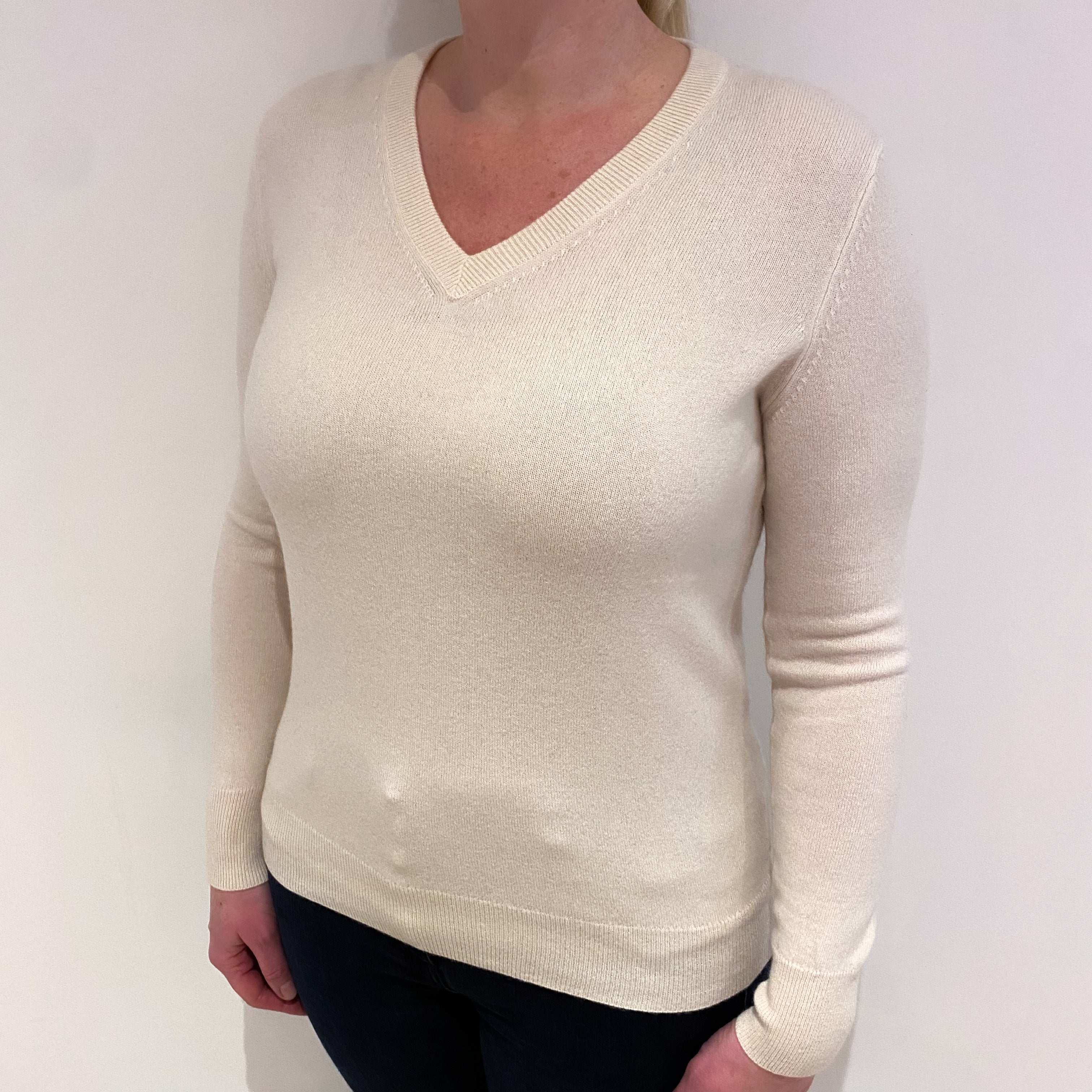 Vanilla Cream Cashmere V Neck Jumper Large