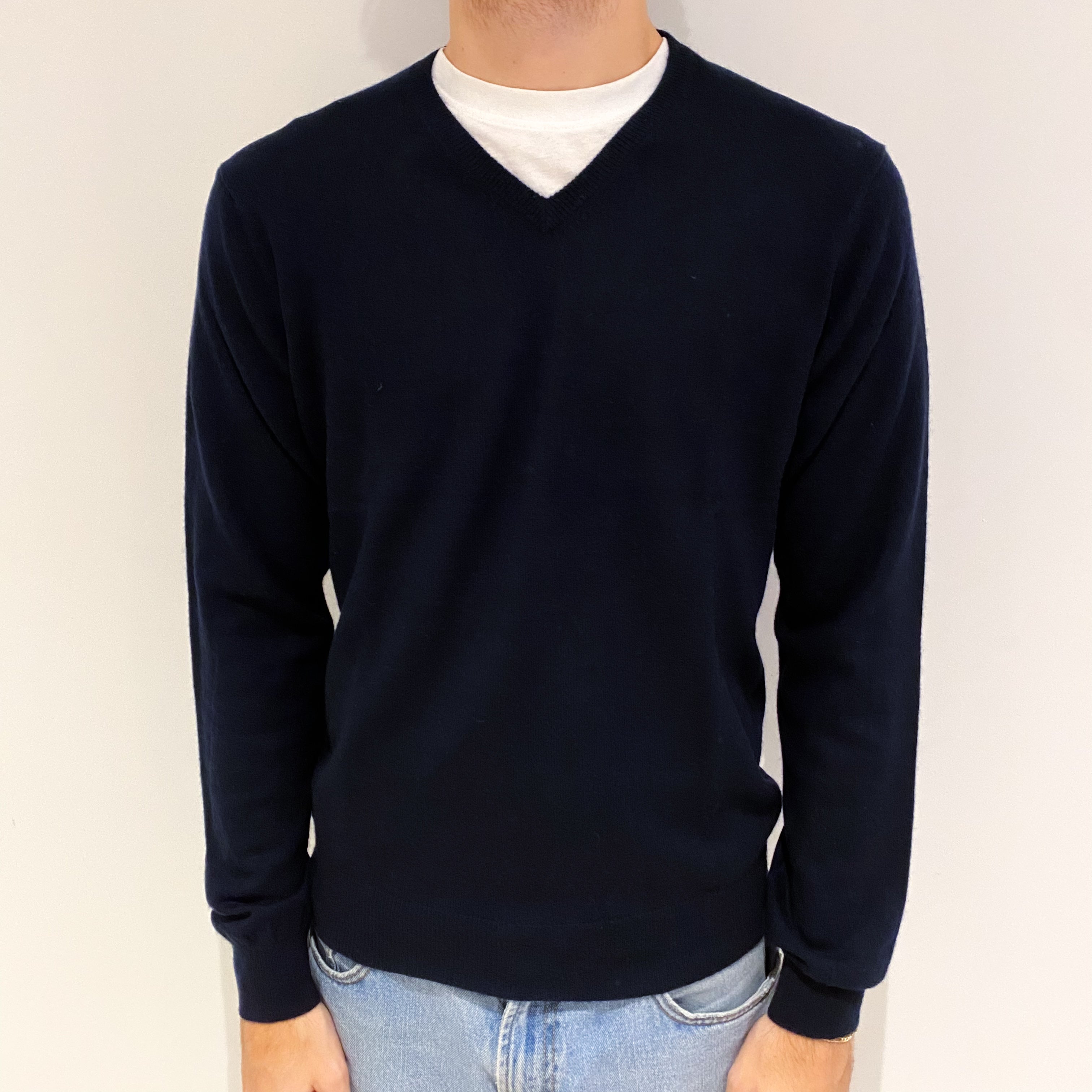 Men's Navy Blue Cashmere V Neck Jumper Medium