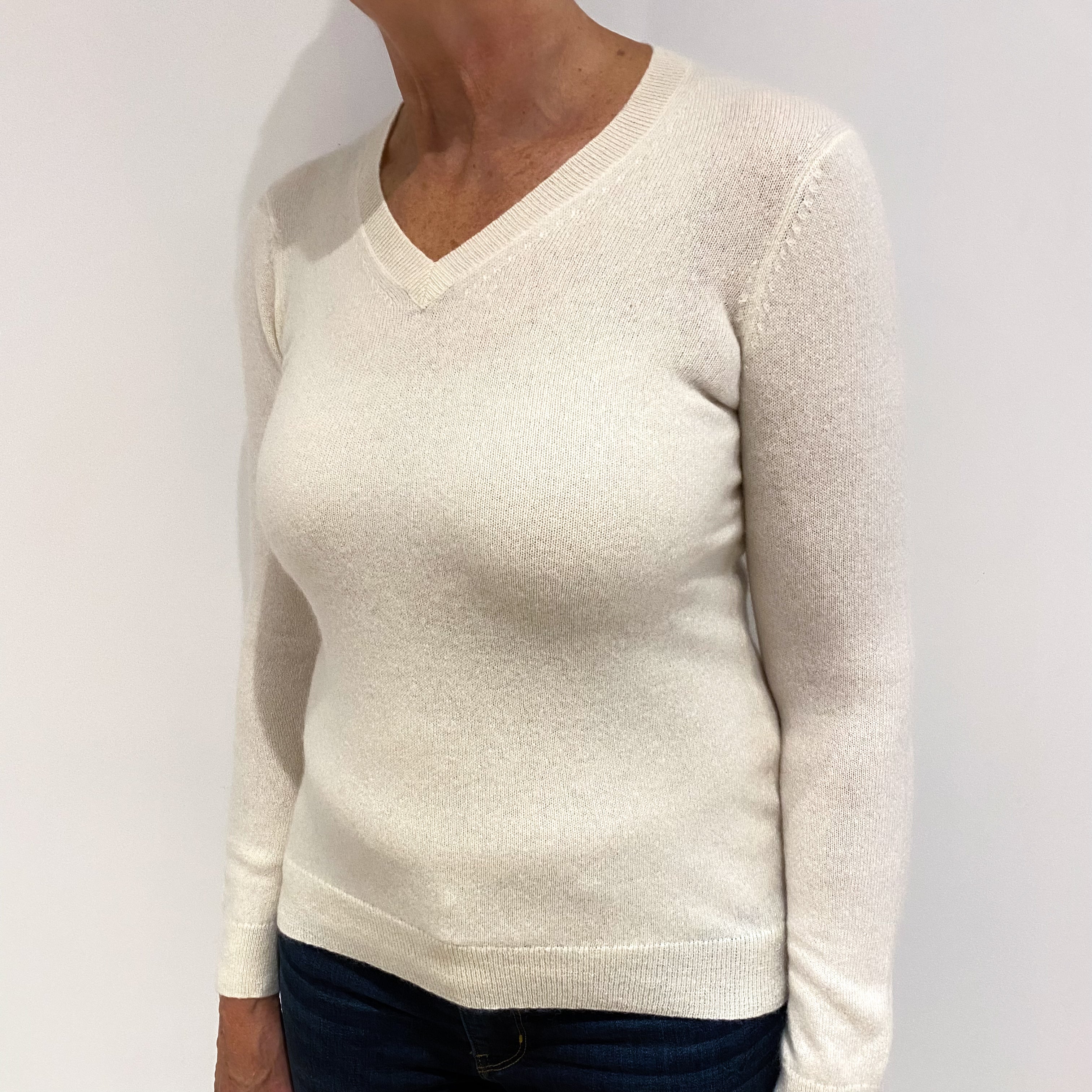 Vanilla Cream Cashmere V Neck Jumper Medium