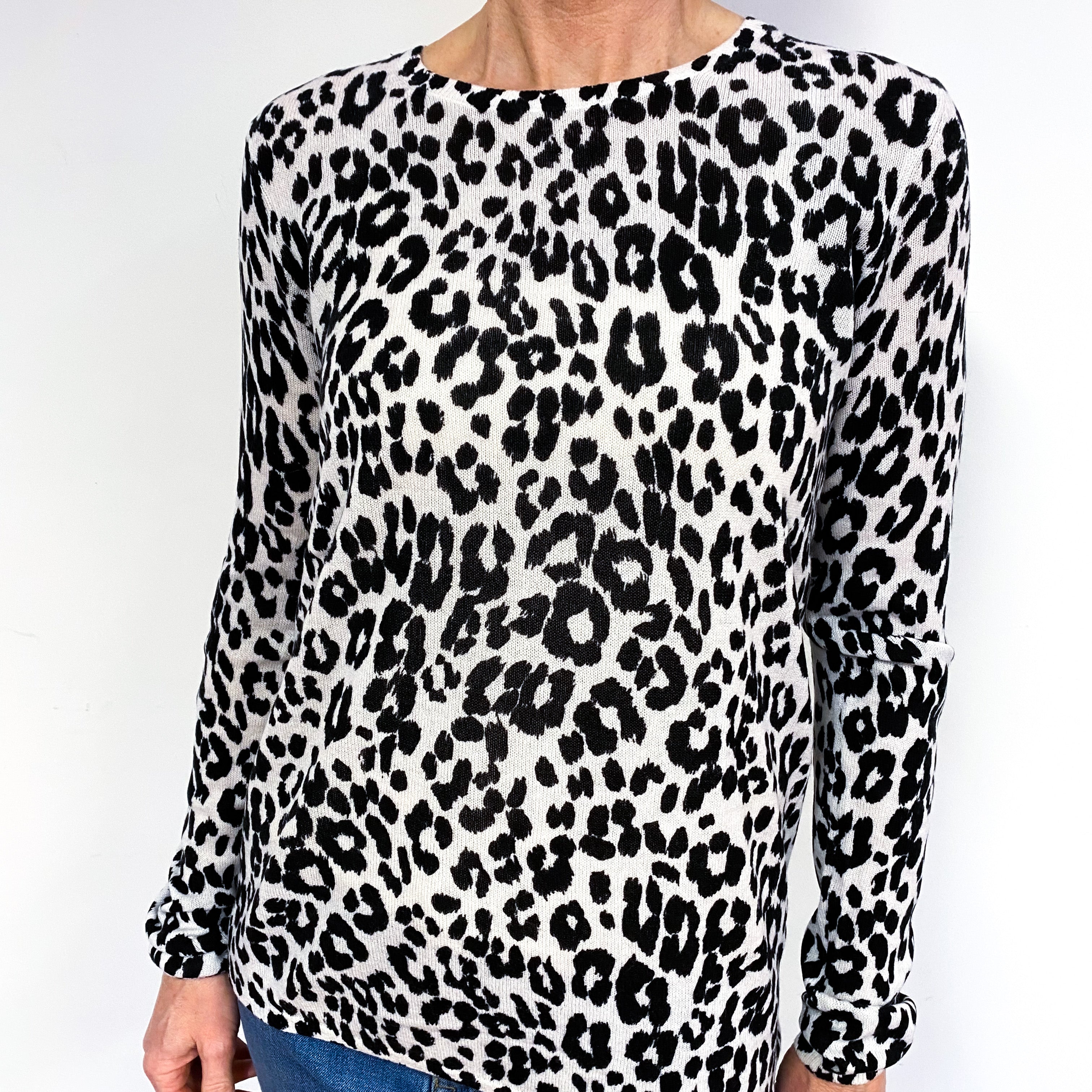 Black And White Cashmere Crew Neck Jumper Medium