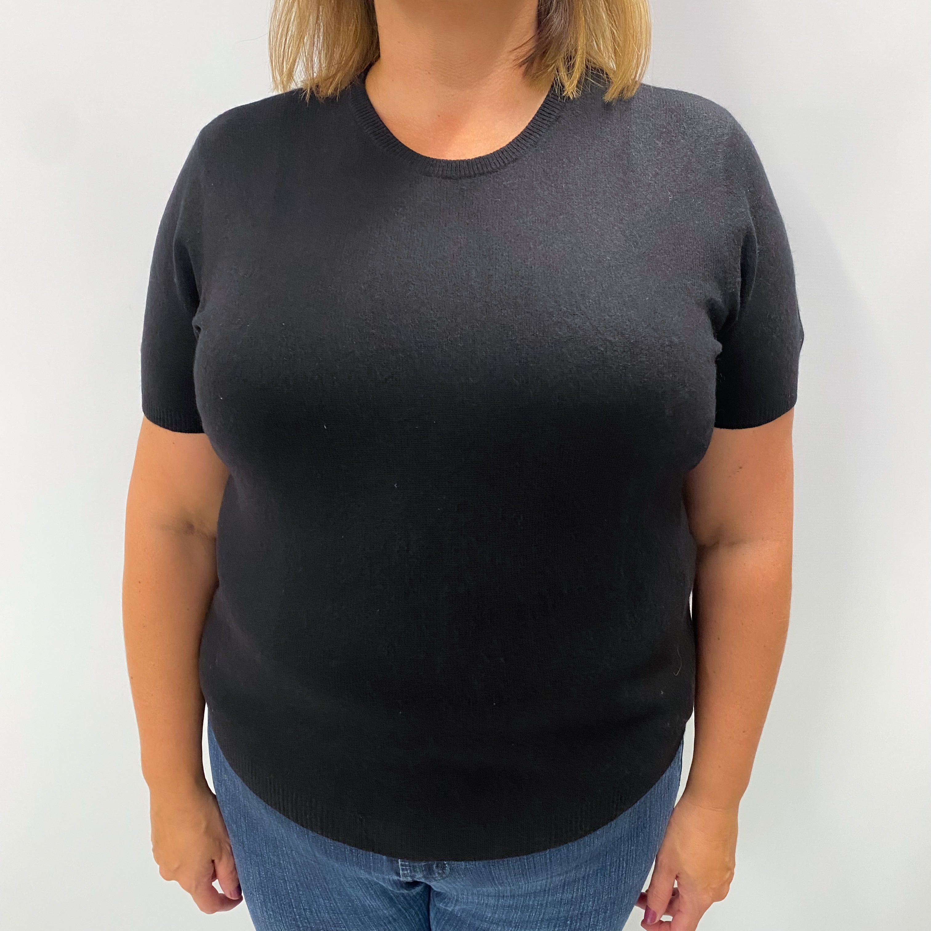 Black Cashmere Crew Neck Short Sleeved Jumper Extra Large