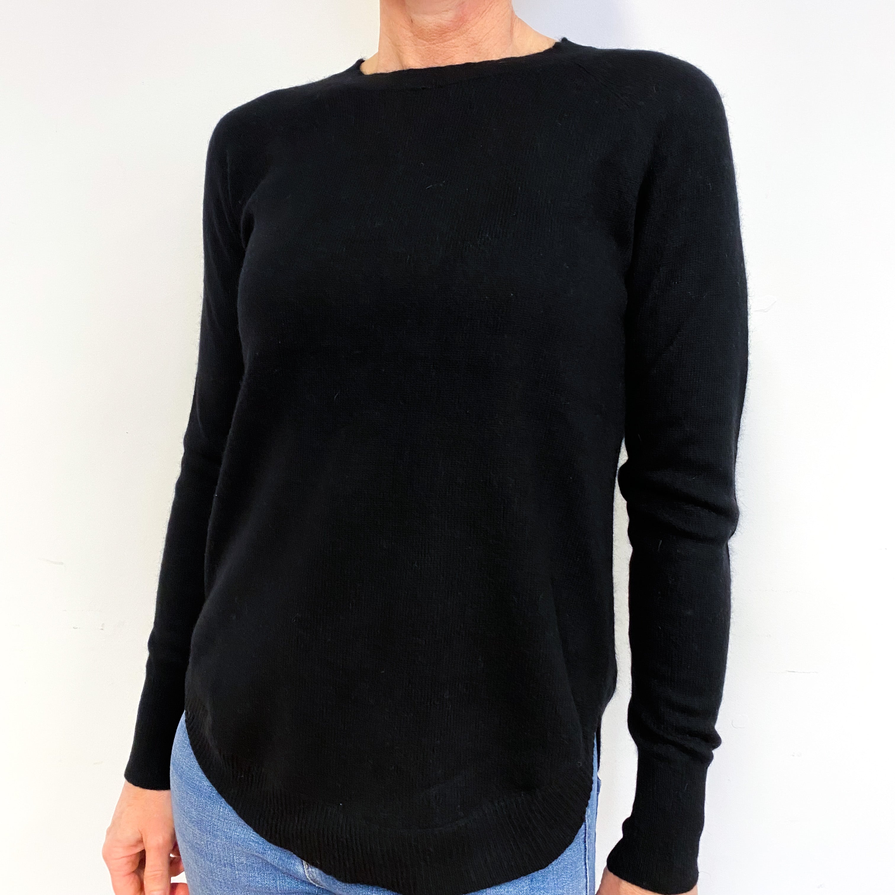 Black Scooped Hem Cashmere Crew Neck Jumper Medium