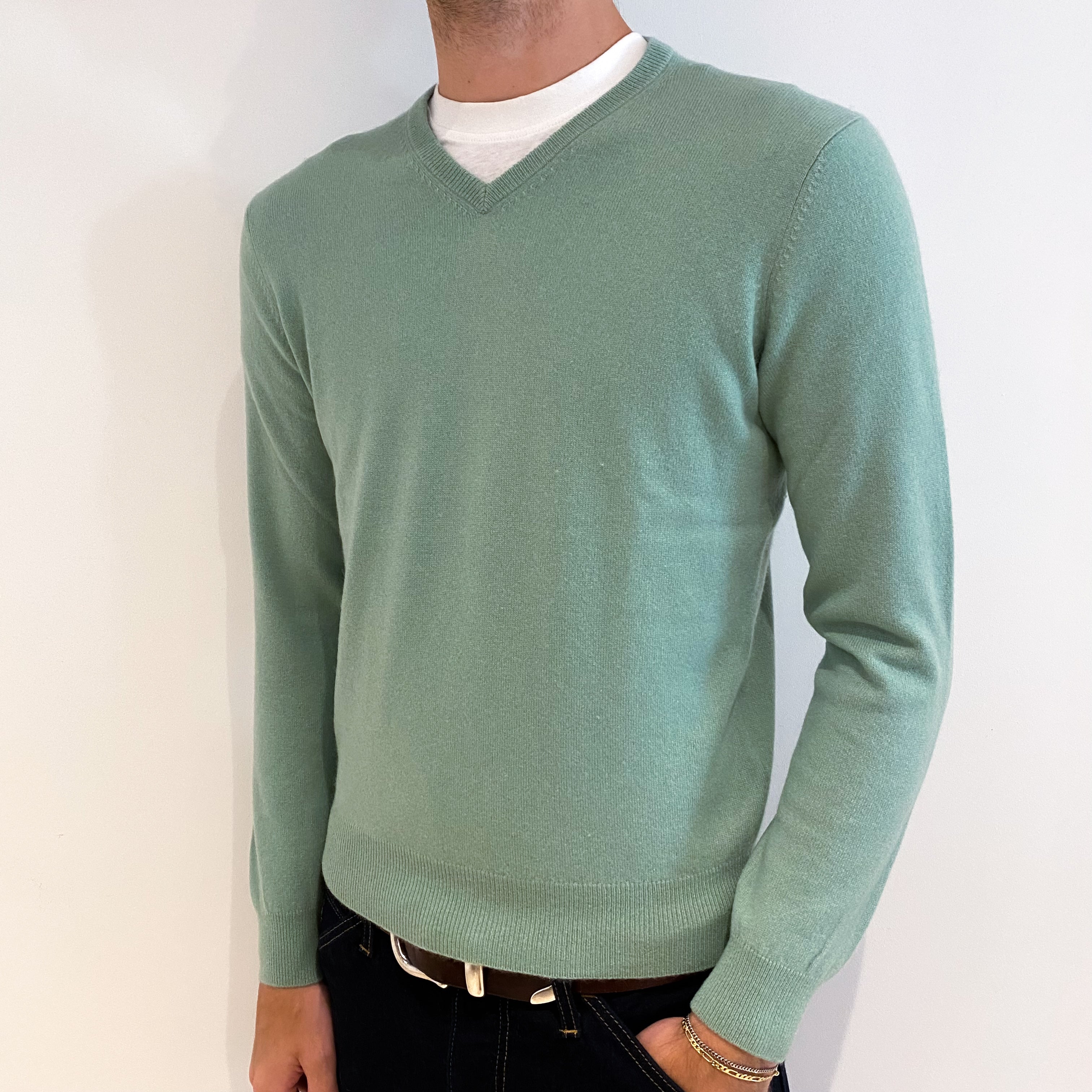 Men's Spring Green Cashmere V-Neck Jumper Medium