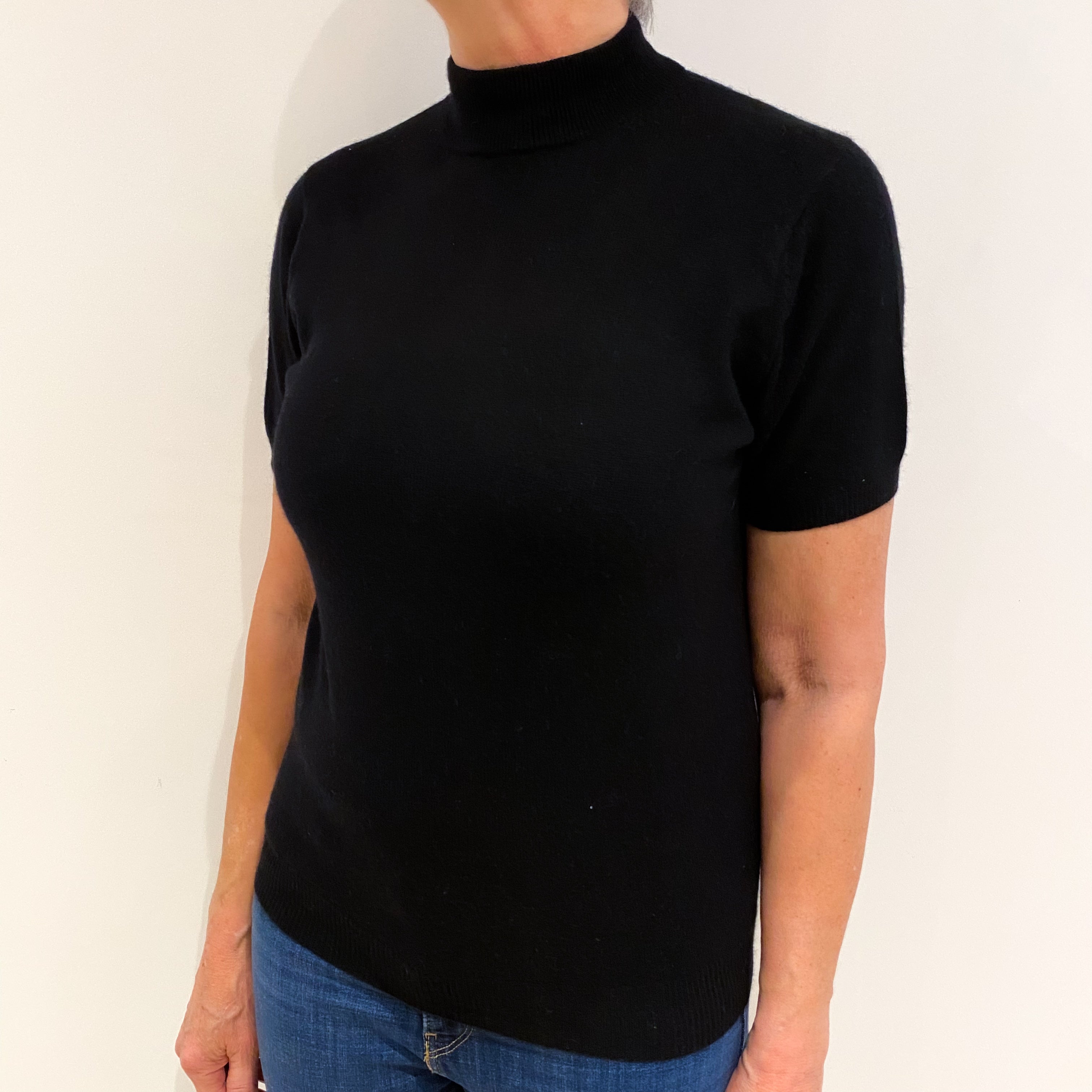Black Cashmere Turtle Neck Short Sleeved Jumper Medium