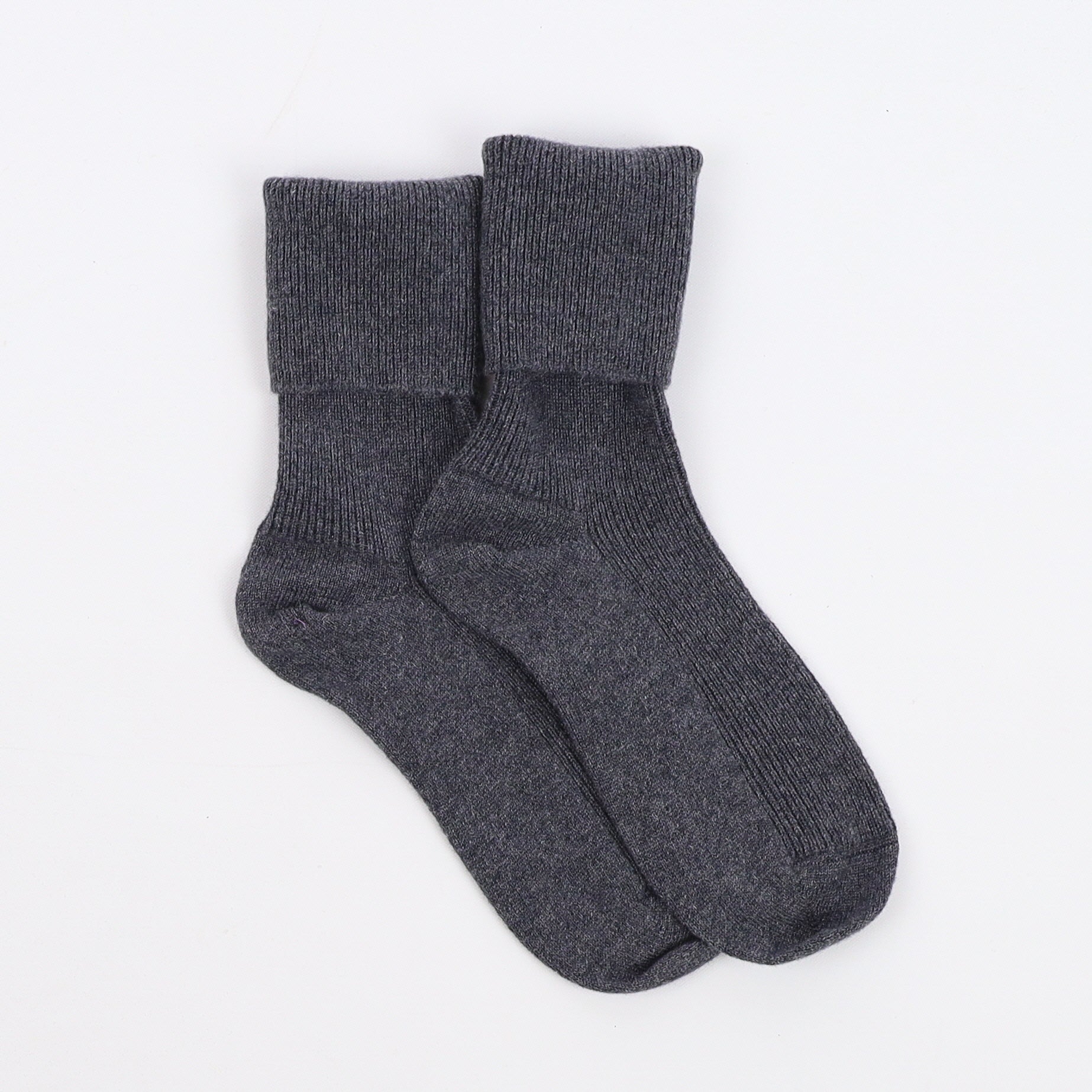 Brand New Scottish Charcoal Grey Ladies Cashmere Every Day Socks