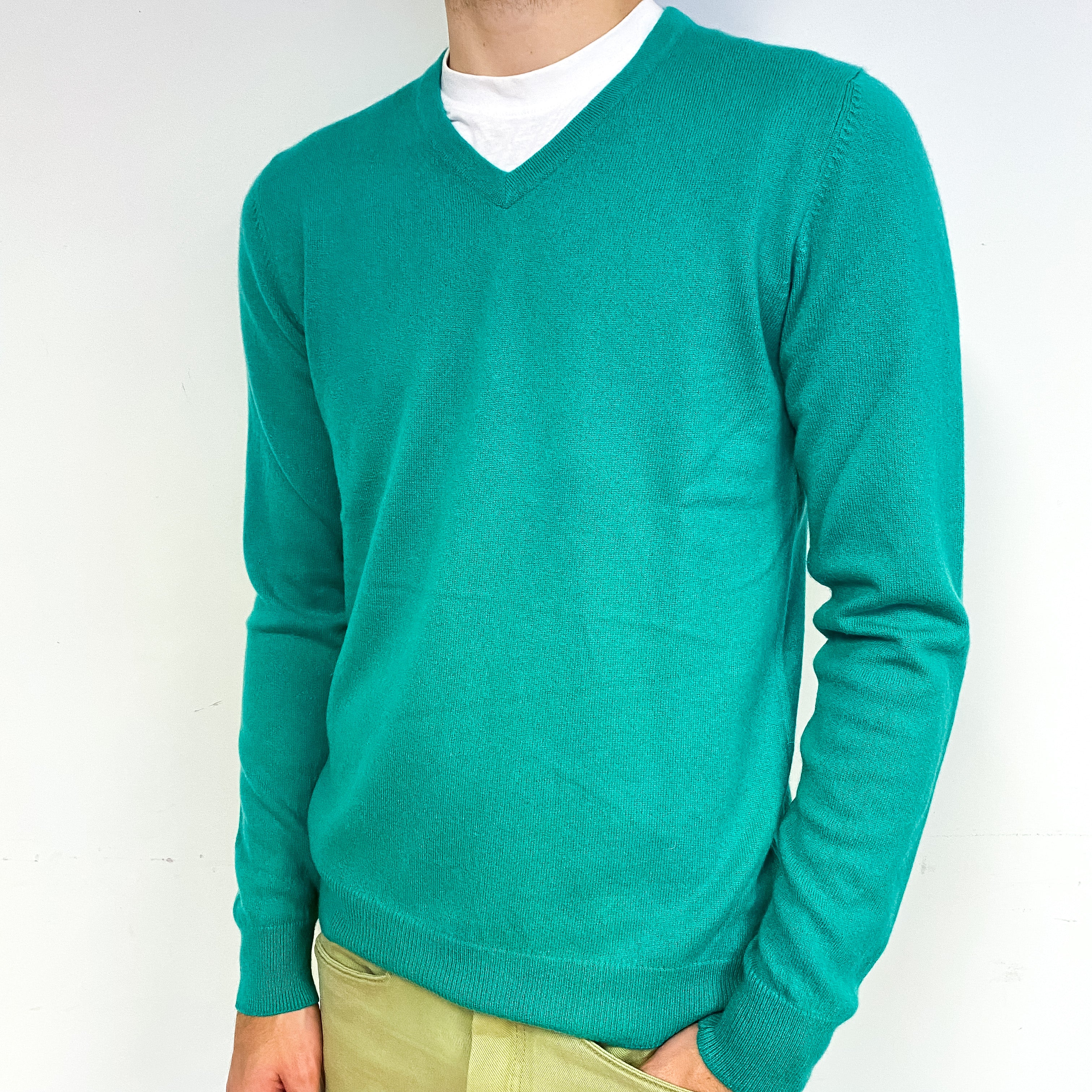Men's Sea Foam Green Cashmere V-Neck Jumper Medium