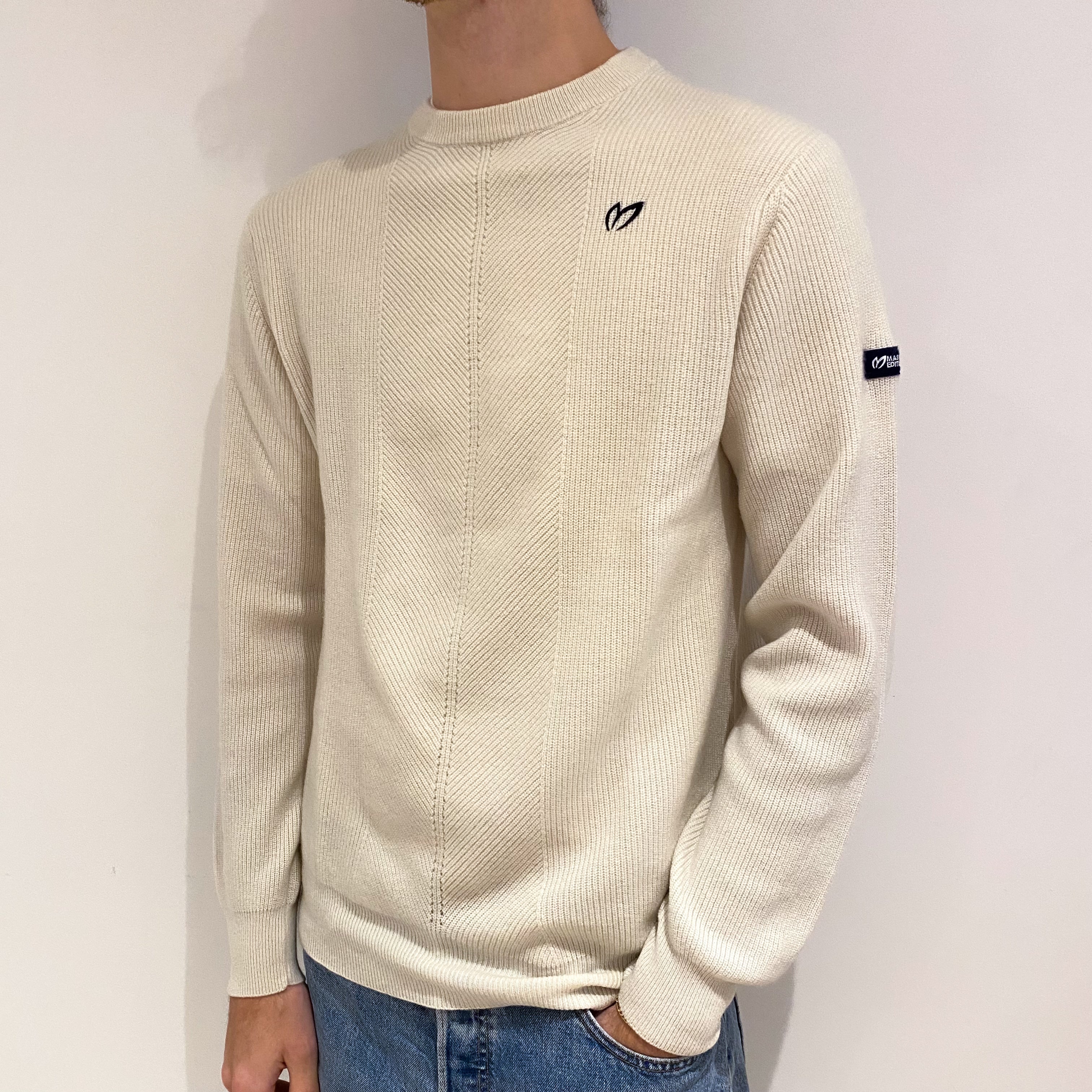 Men's Master Bunny Ivory Textured Cashmere Crew Neck Jumper Large