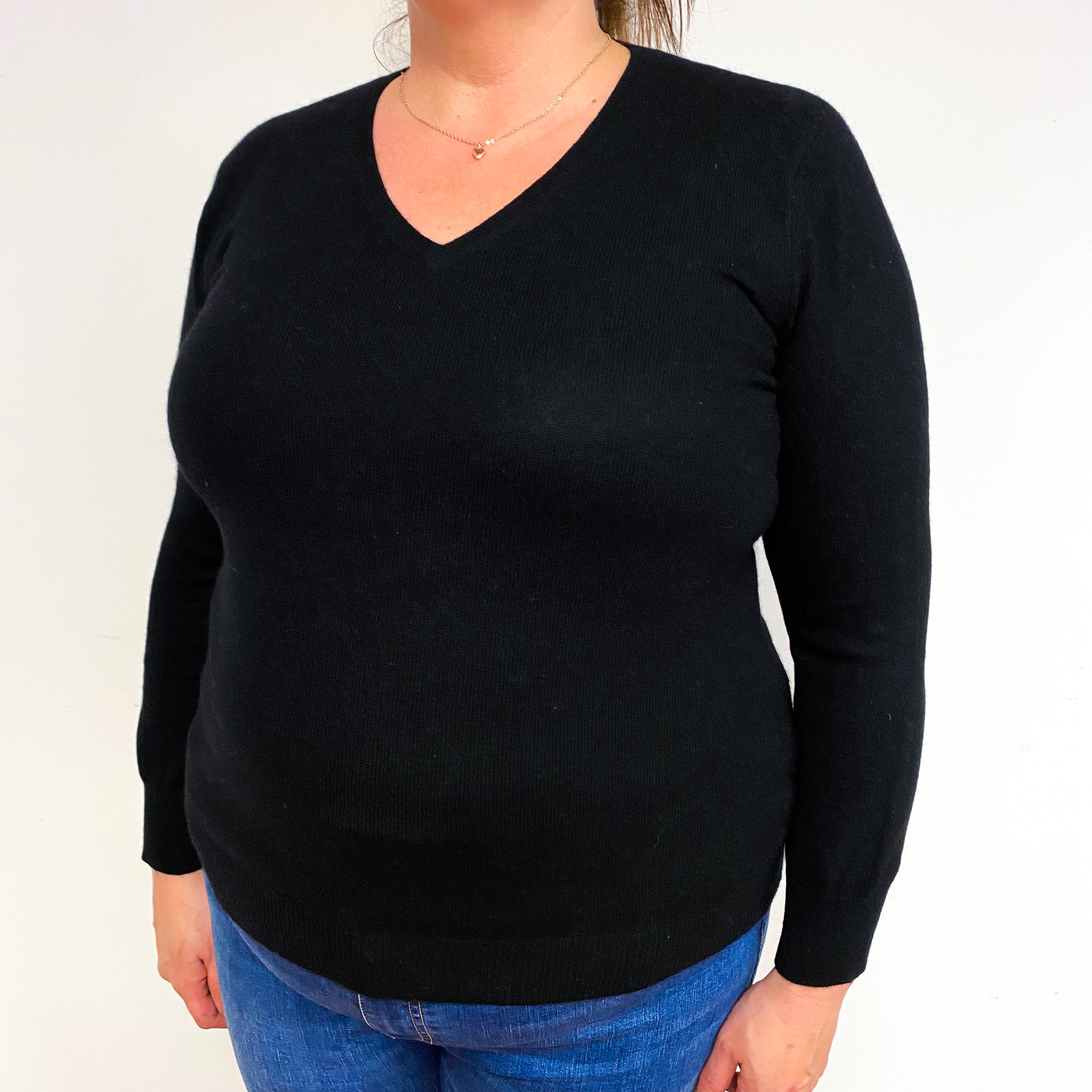 Black Cashmere V-Neck Jumper Extra Large