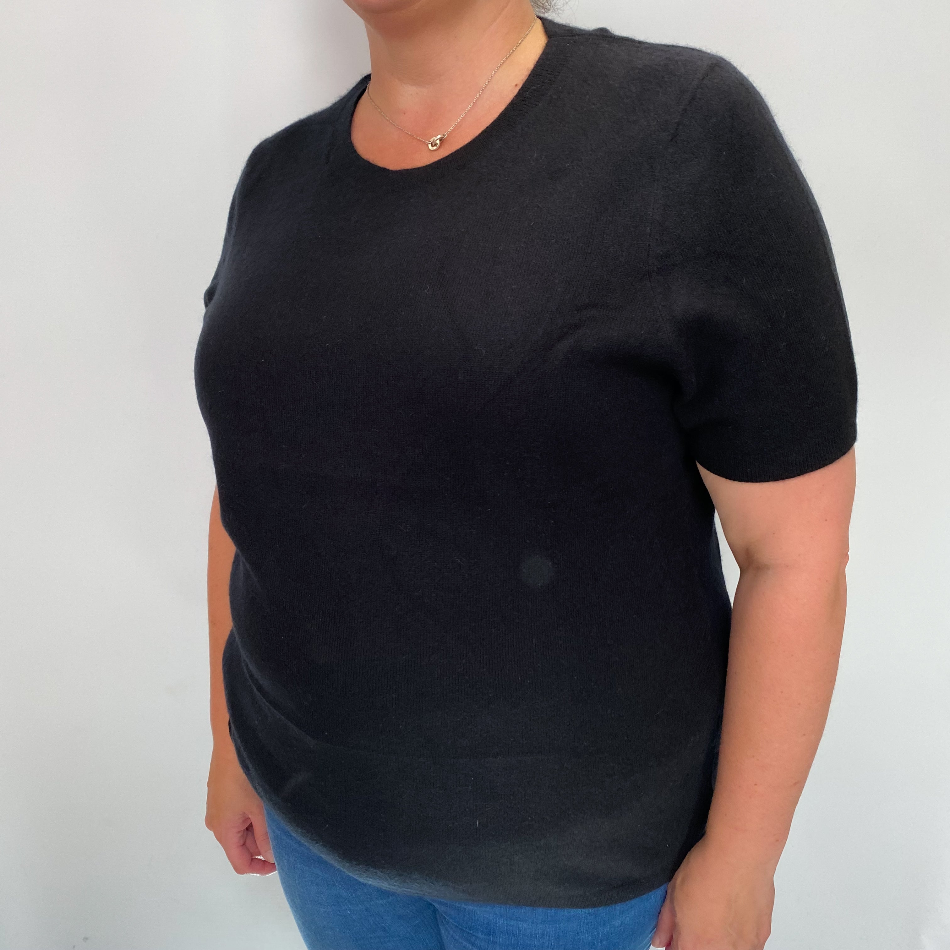 Black Short Sleeved Cashmere Crew Neck Jumper Extra Large