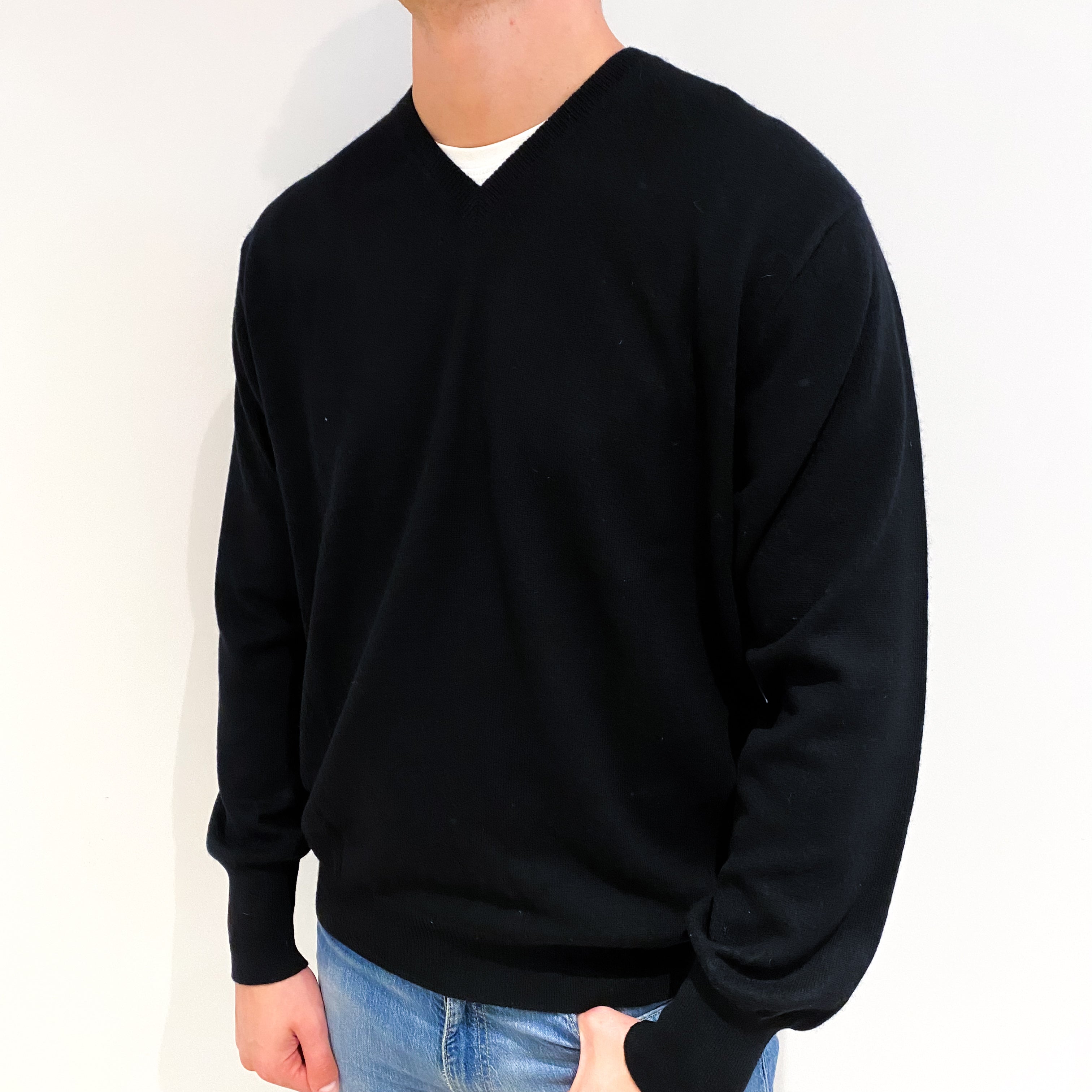 Men's Black Cashmere V Neck Jumper XXL