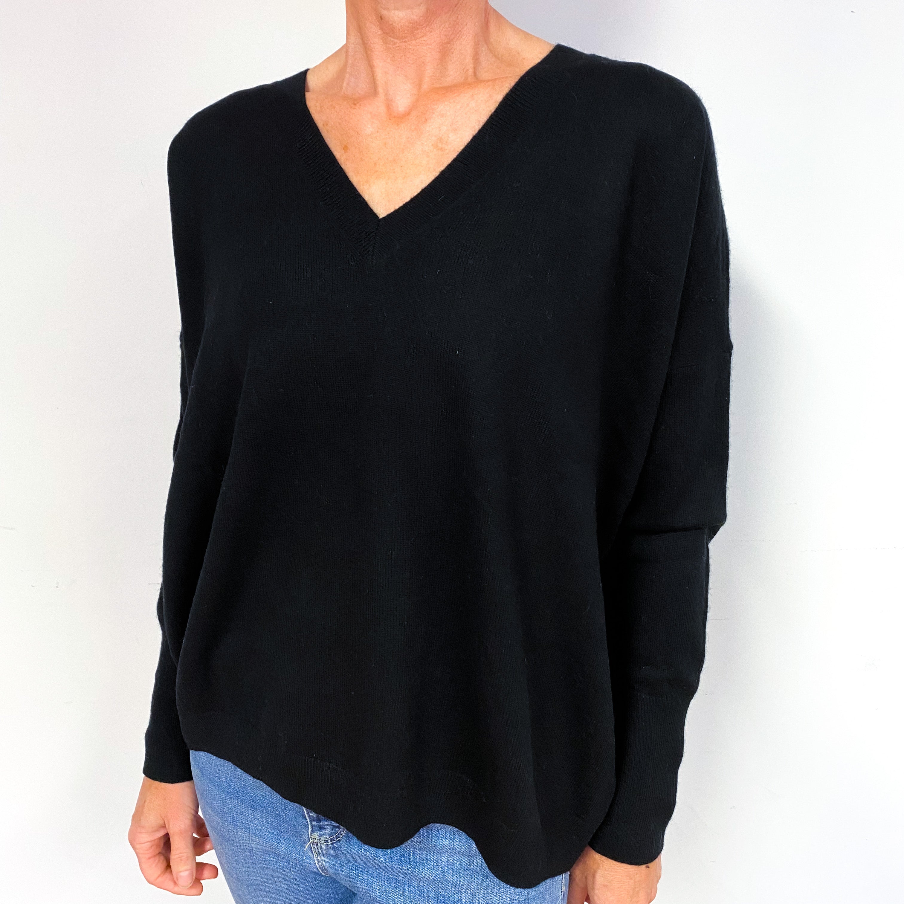 Black Super Slouchy Cashmere V-Neck Jumper Medium