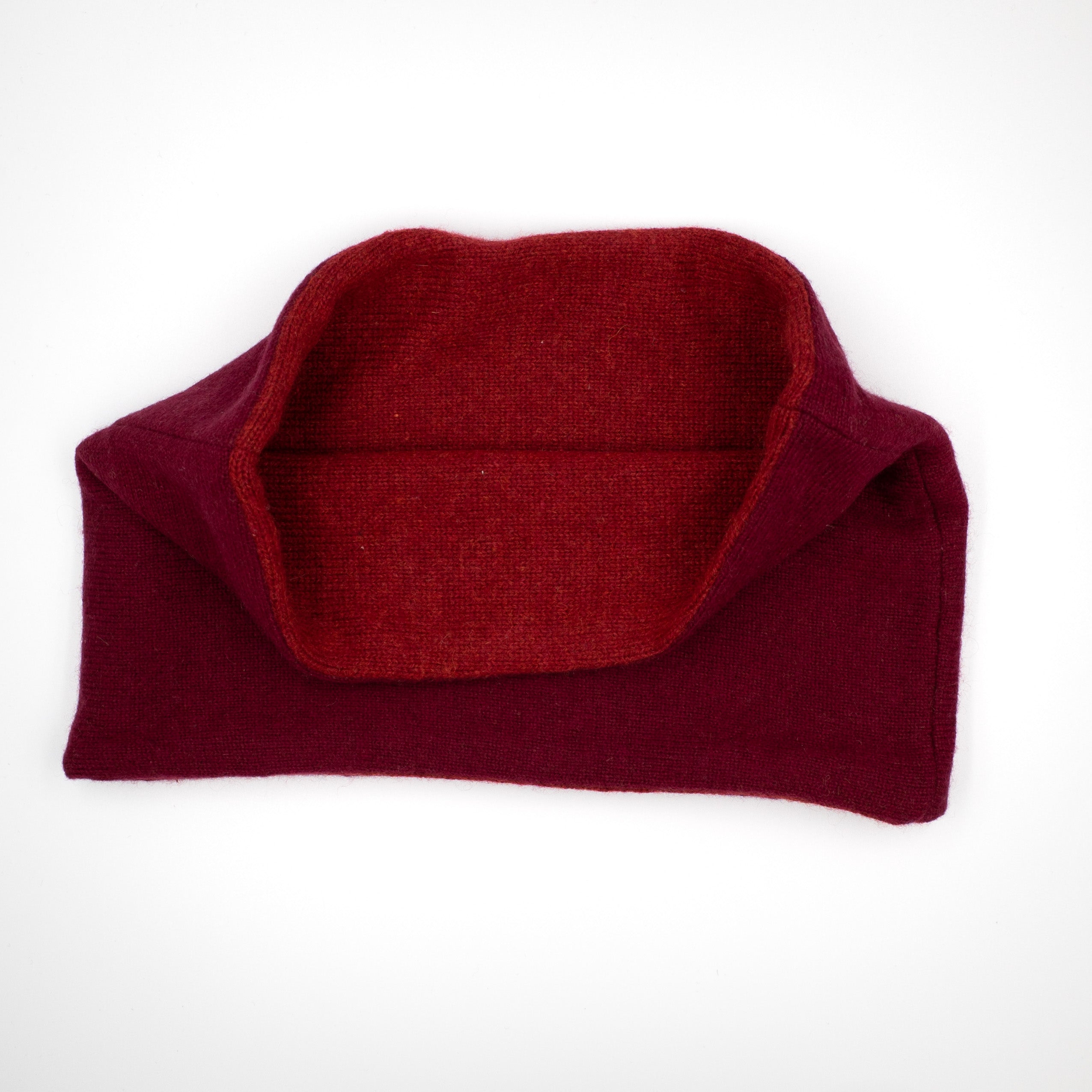 Men’s Two Tone Red Neck Warmer