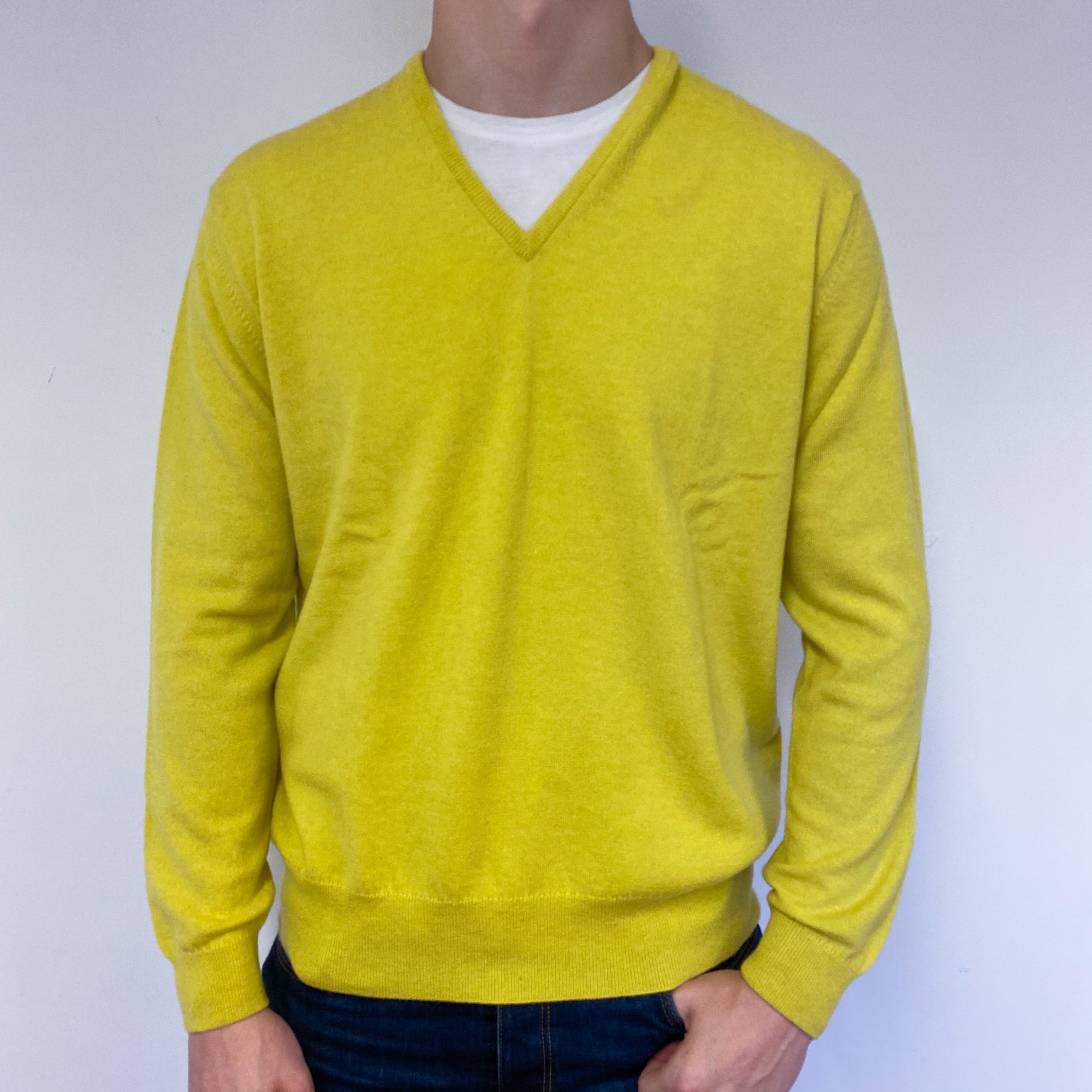 Men’s Brand New Scottish Citrine Yellow V Neck Jumper