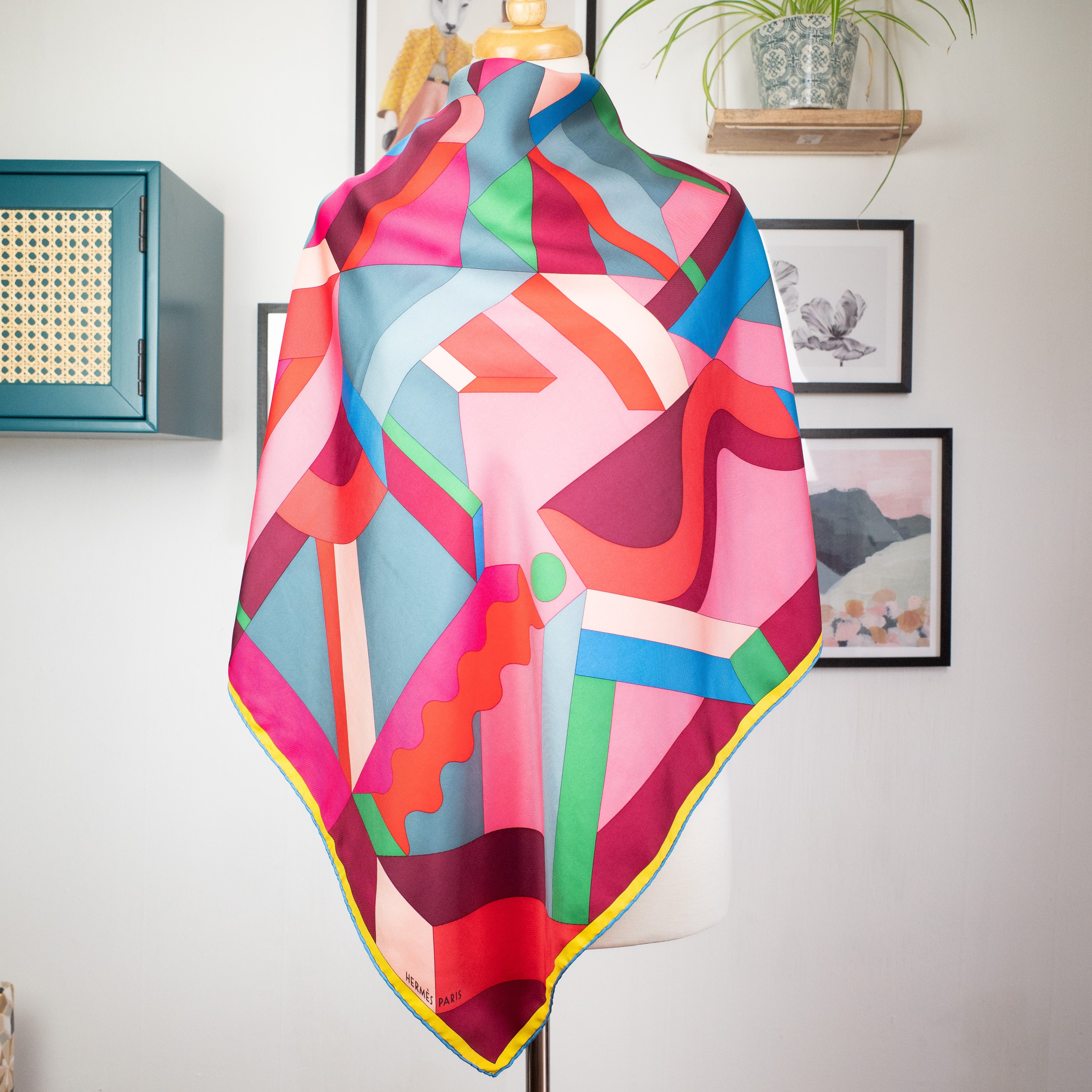 Boxed Hermes Perspective Cavaliere 2014 Designer Silk Scarf