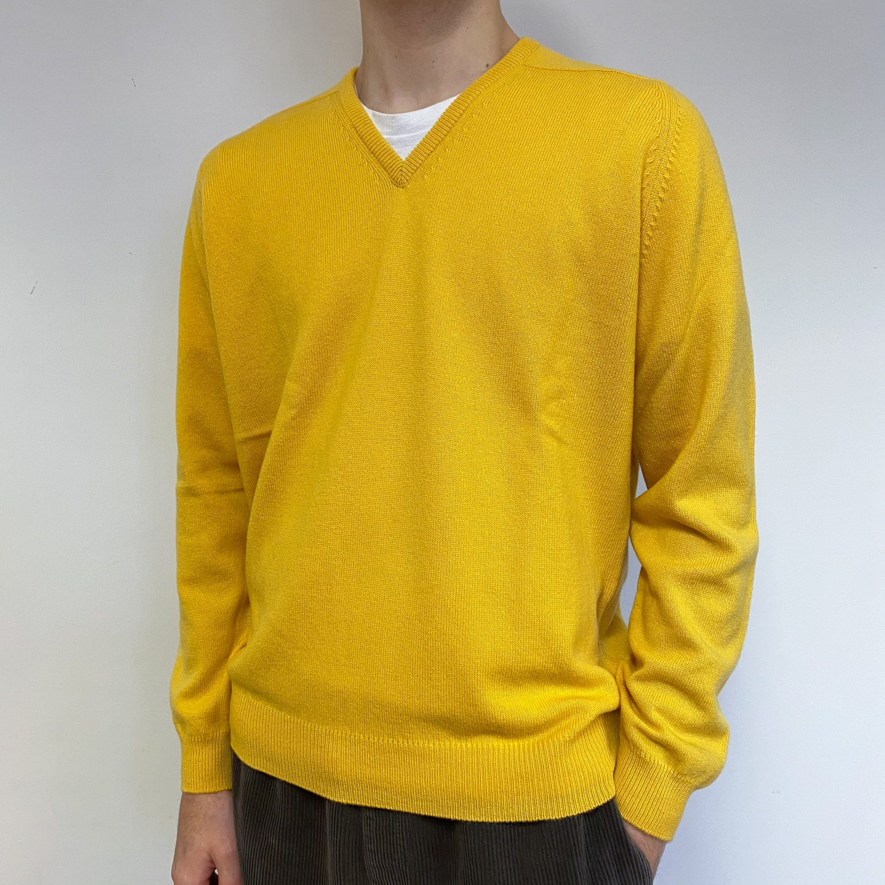 Men’s Brand New Scottish Sunset Yellow V Neck Jumper