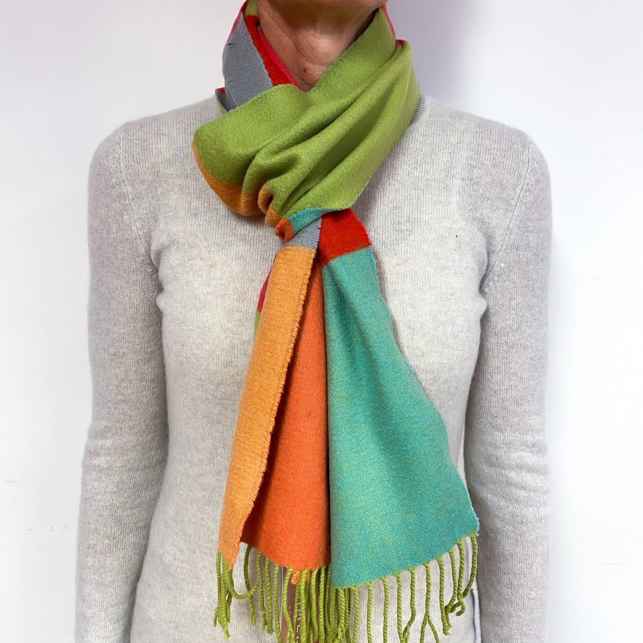 SCARF 200 CM IN BLACK CASHMERE WITH COLORFUL FLOWER 405252 main image 1