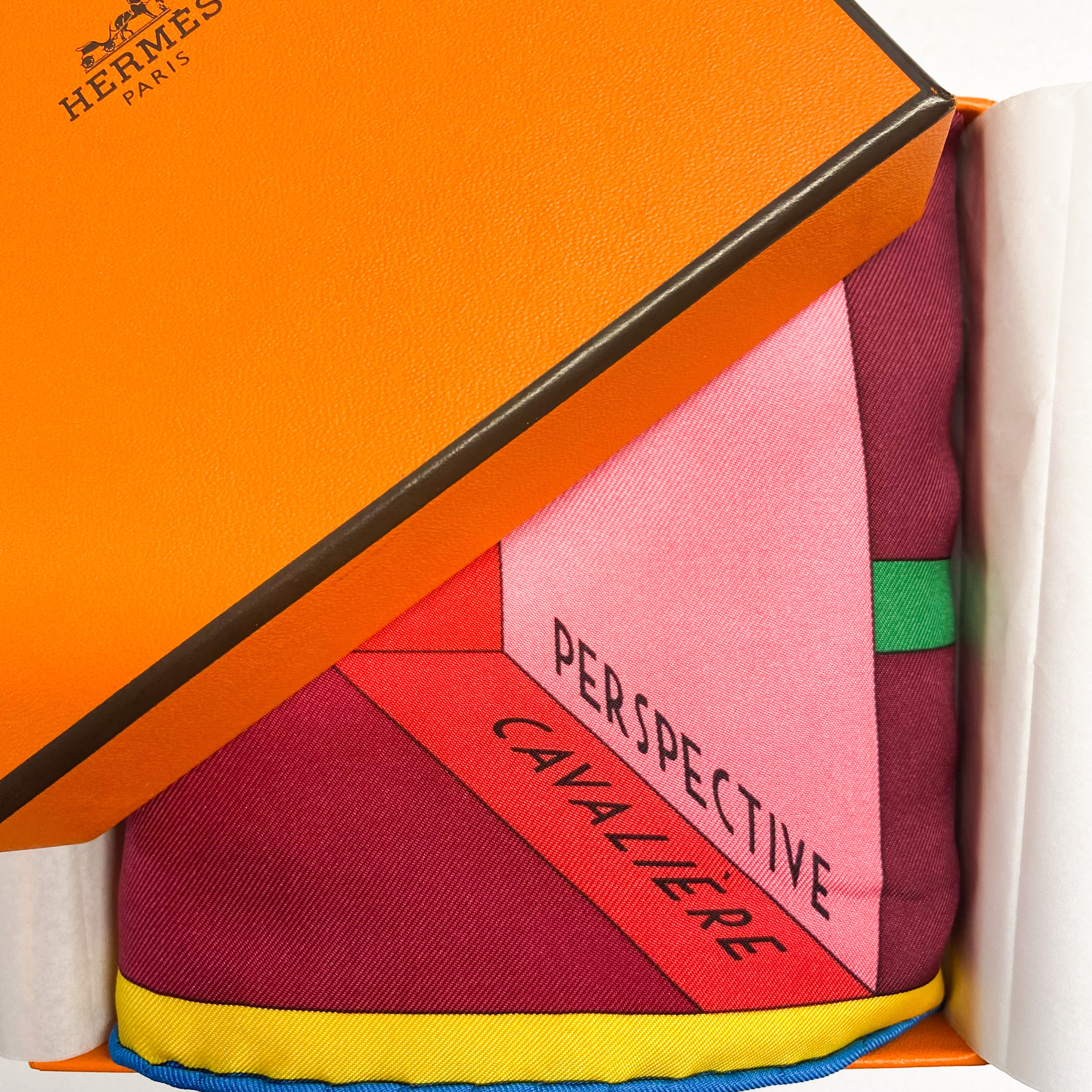 Boxed Hermes Perspective Cavaliere 2014 Designer Silk Scarf