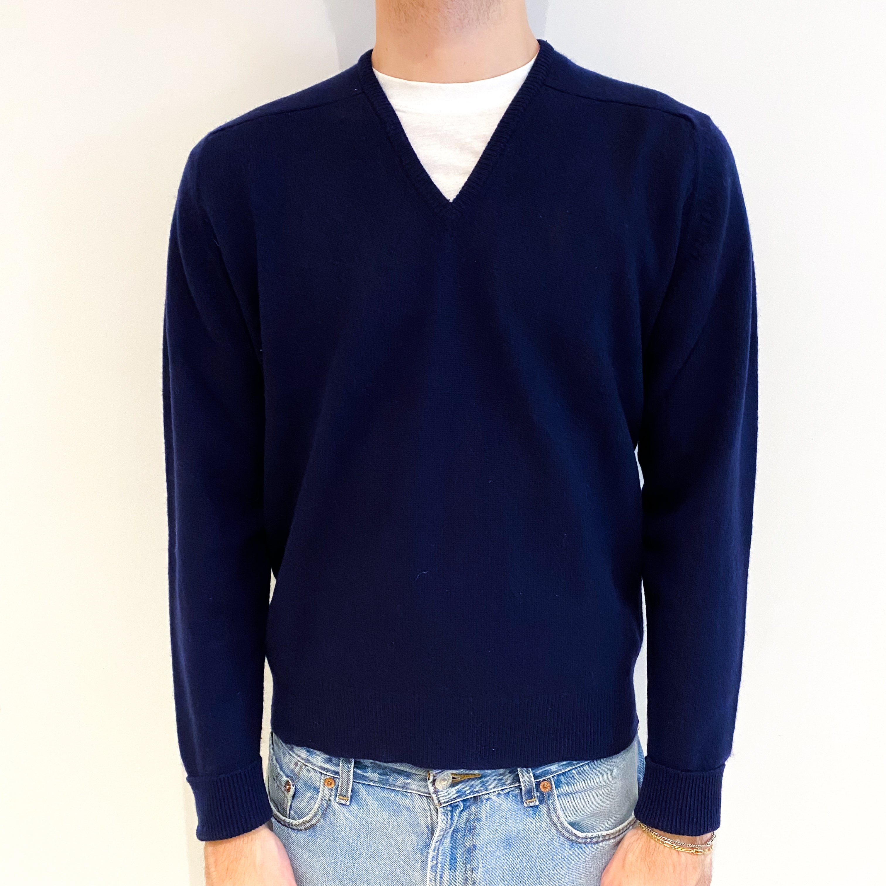 Men's Vintage Scottish Navy Blue Cashmere V Neck Jumper Medium