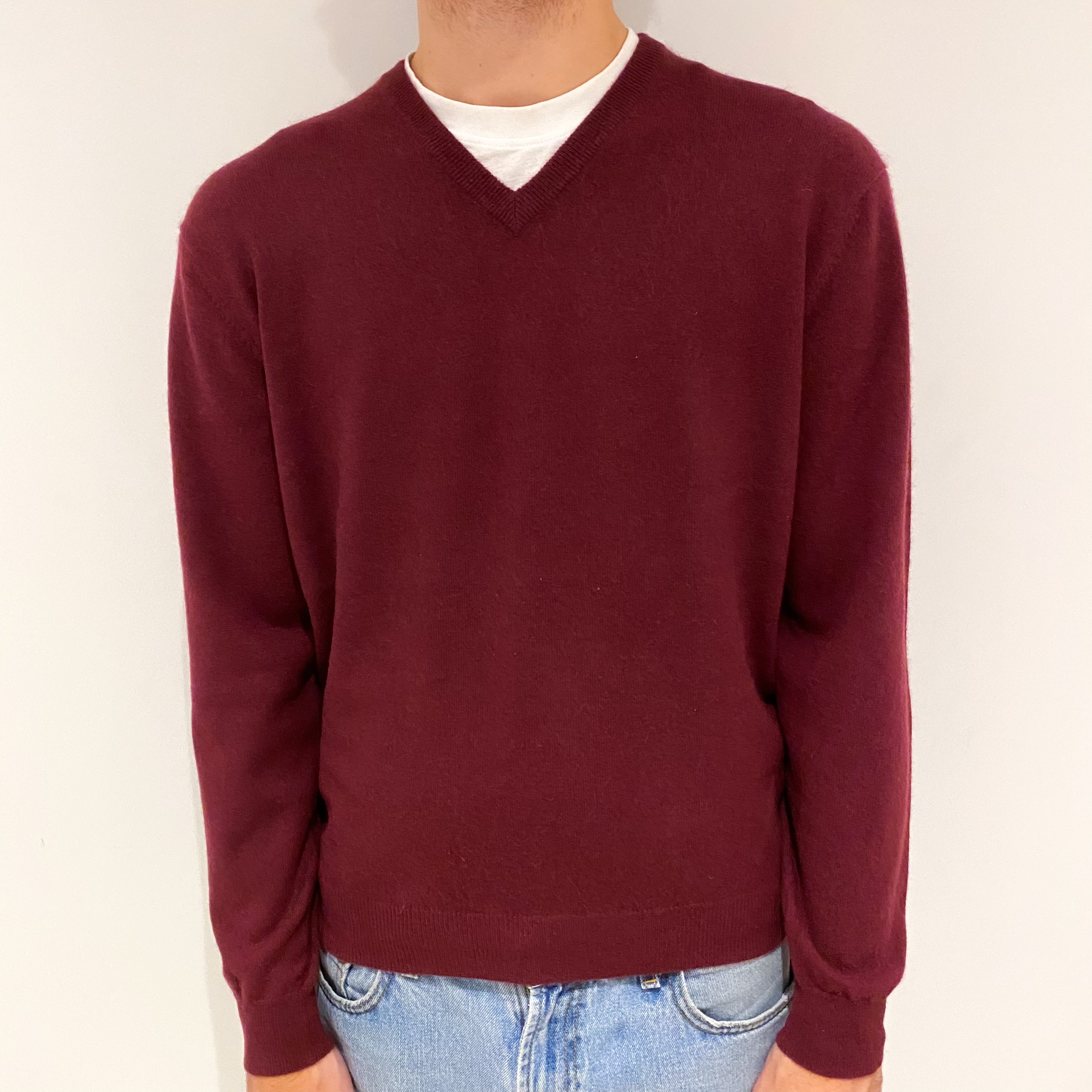 Men's Wine Red Cashmere V-Neck Jumper Large
