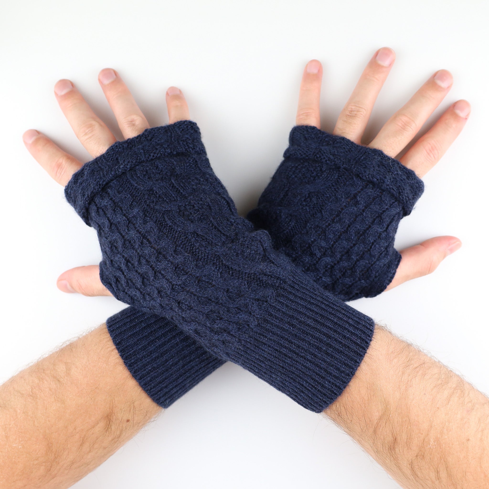 Men's Midnight Blue Chunky Cable Knit Fingerless Gloves