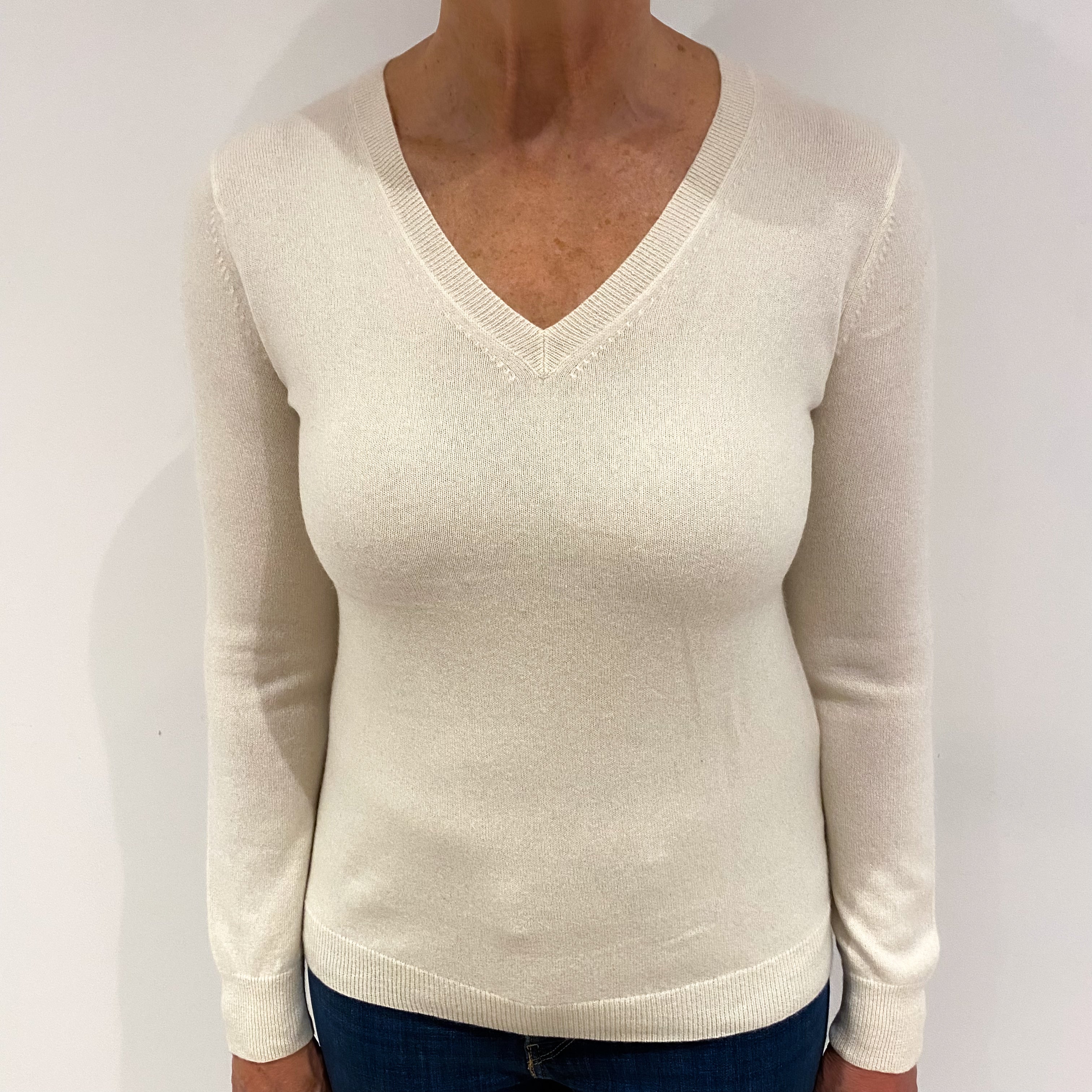 Ivory Cashmere V Neck Jumper Medium