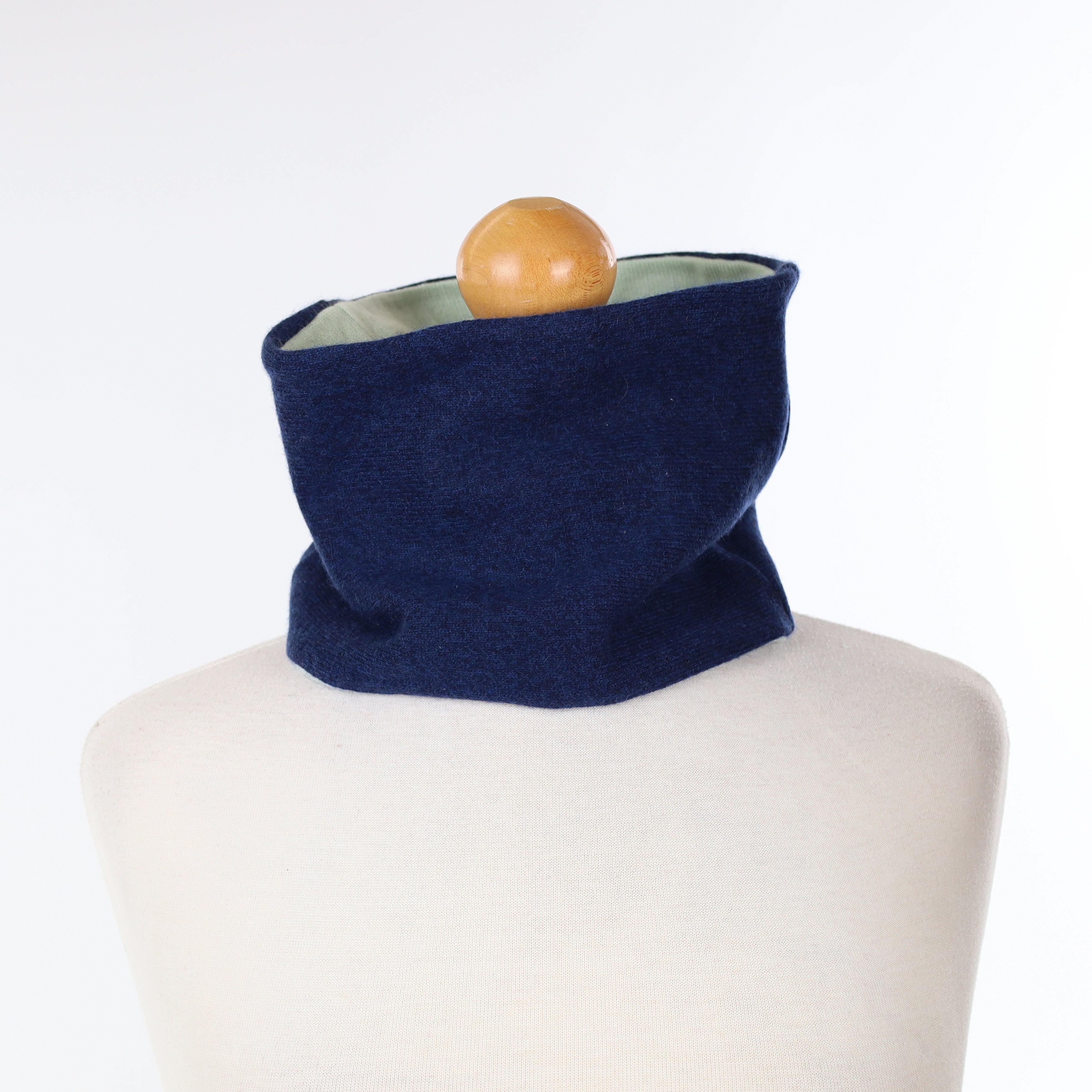 Men’s French Navy and Aqua Neck Warmer