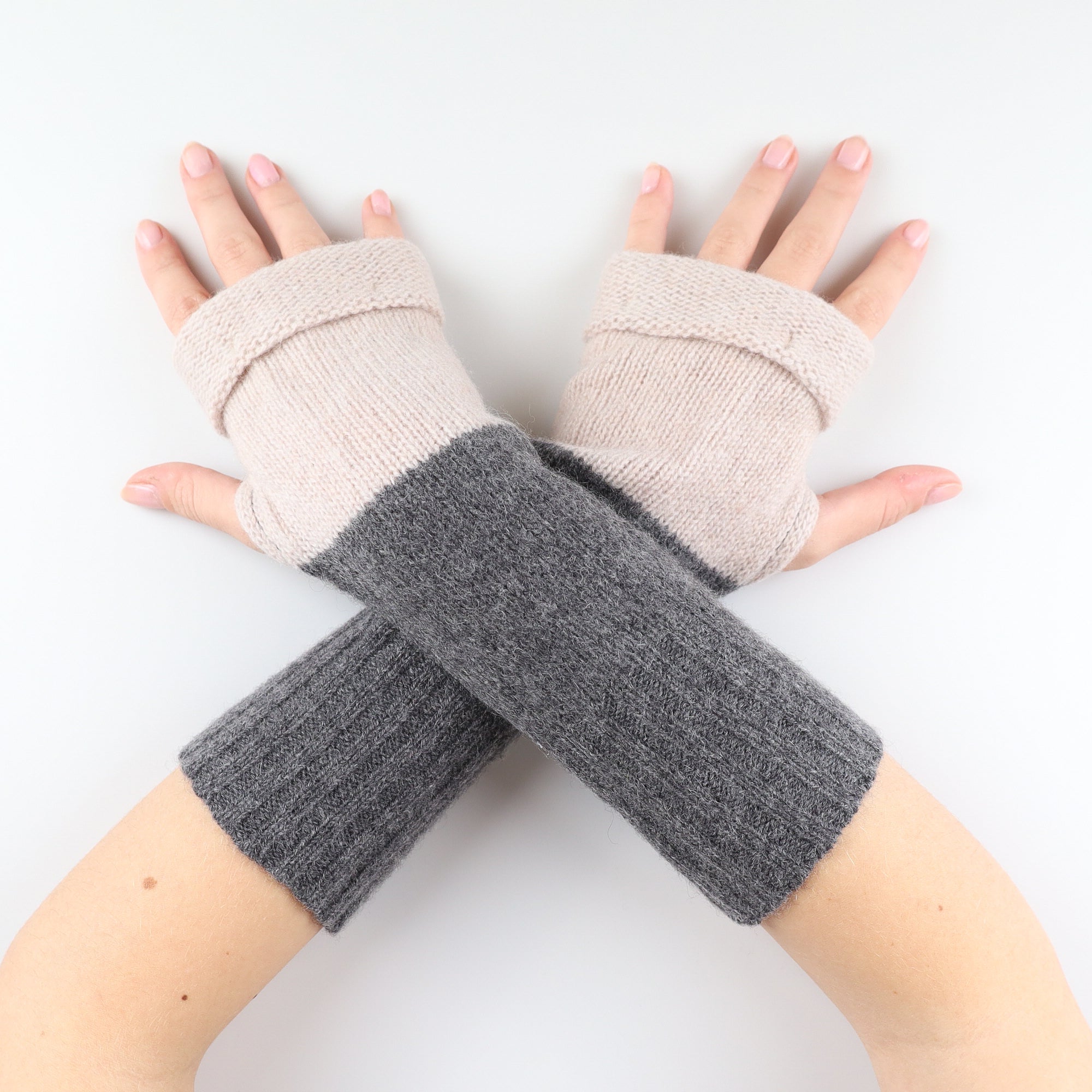 Mauve and Grey Patterned Fingerless Gloves
