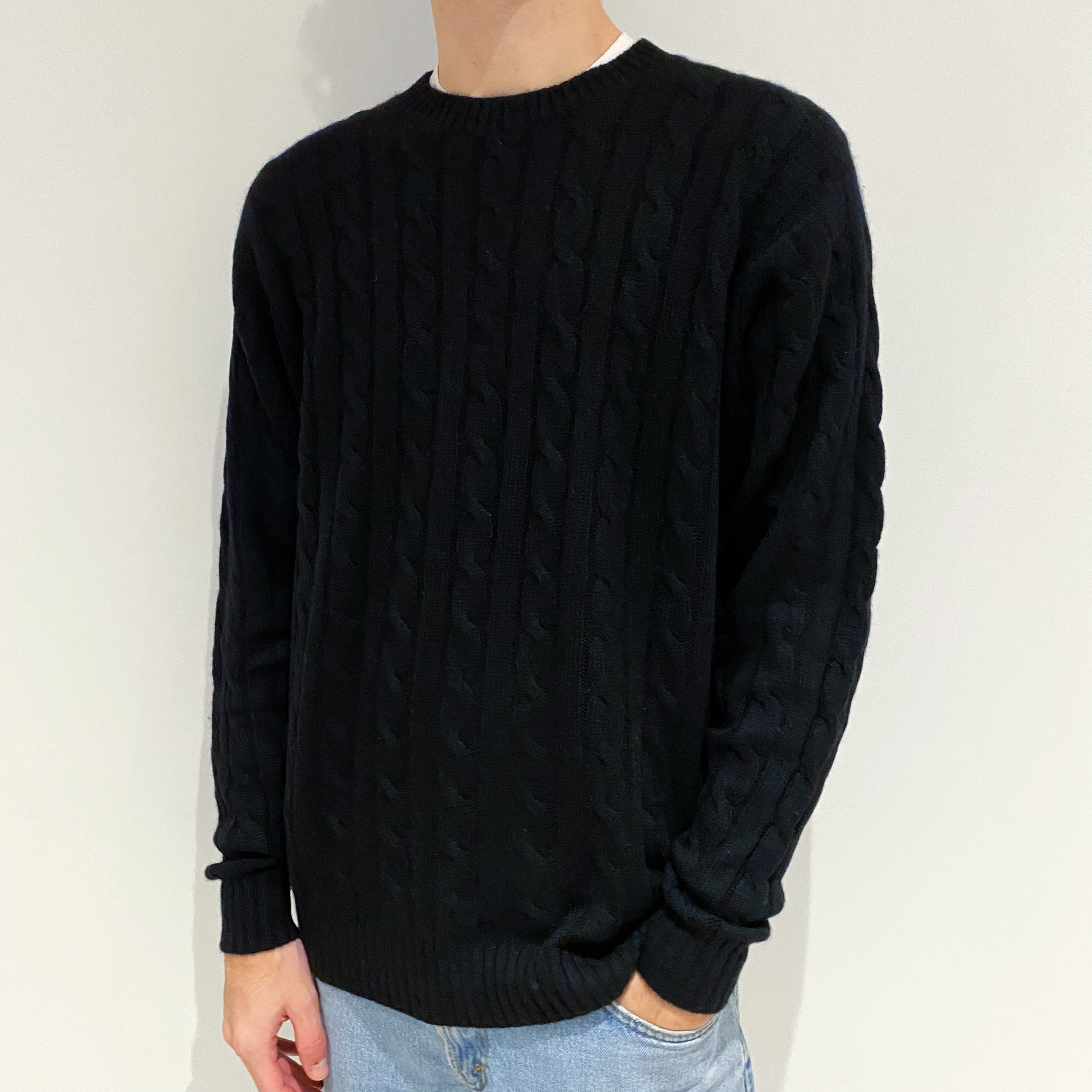 Men's Black Chunky Cable Cashmere Crew Neck Jumper Large
