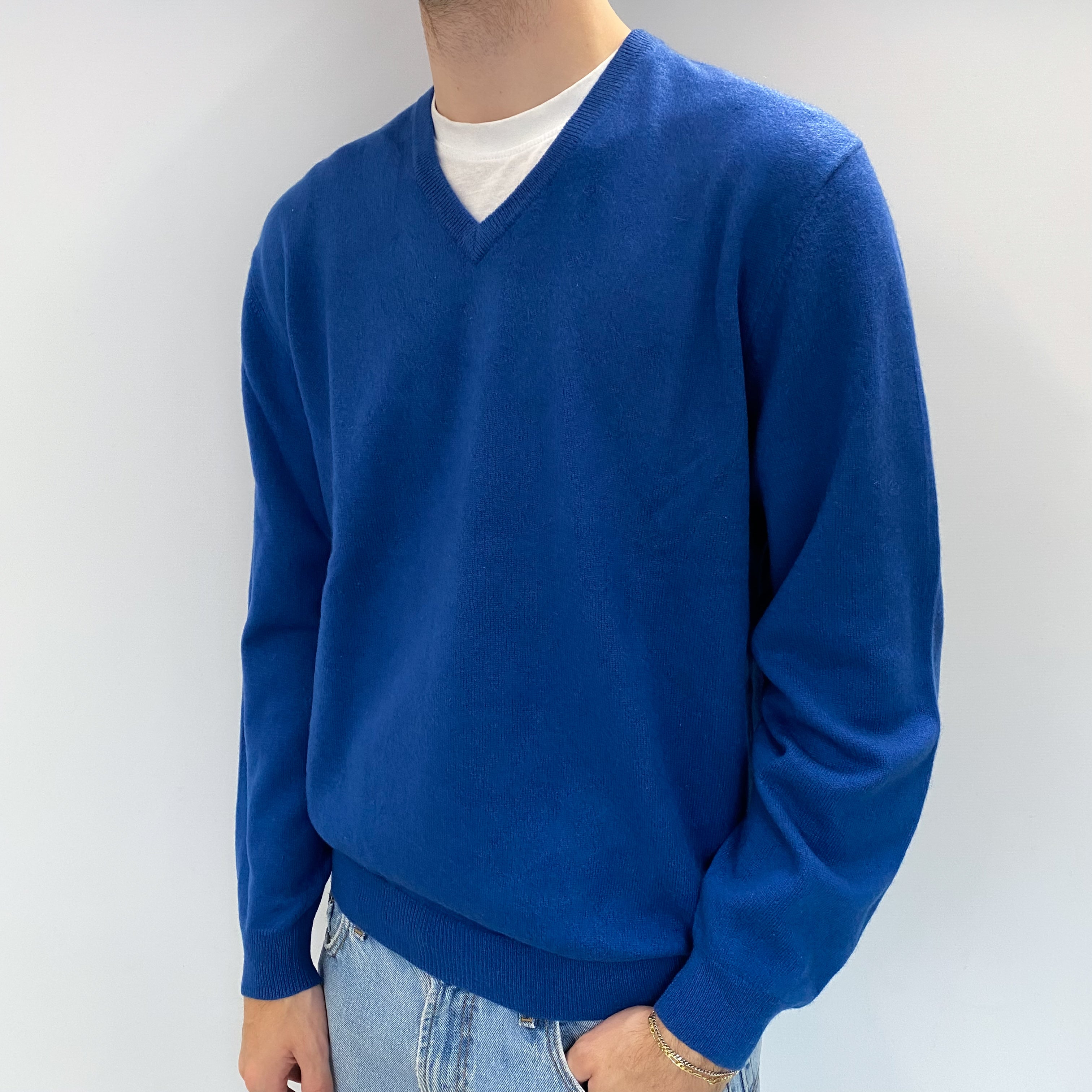 Men's Royal Blue Cashmere V Neck Jumper Large