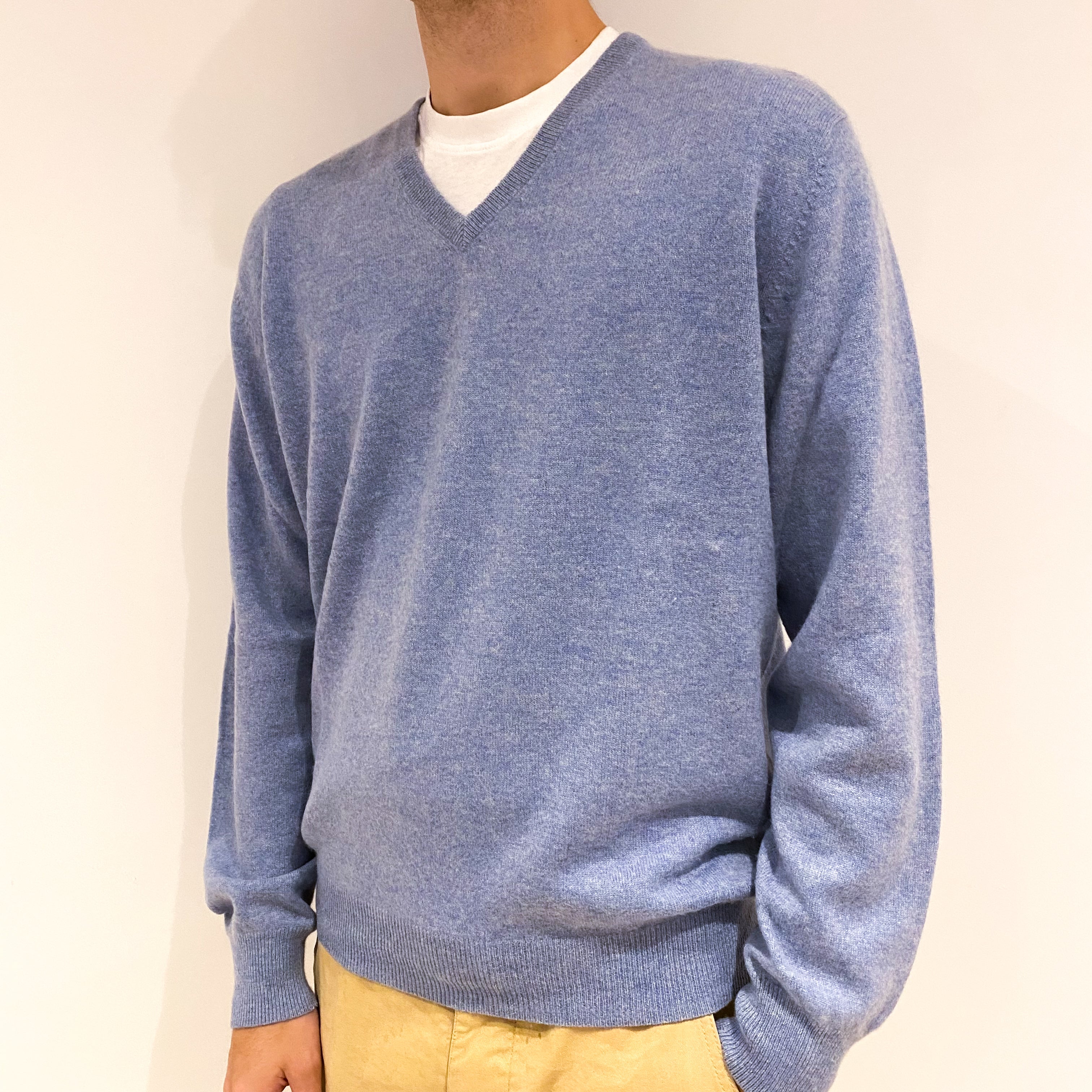 Men's Sky Blue Cashmere V-Neck Jumper Large