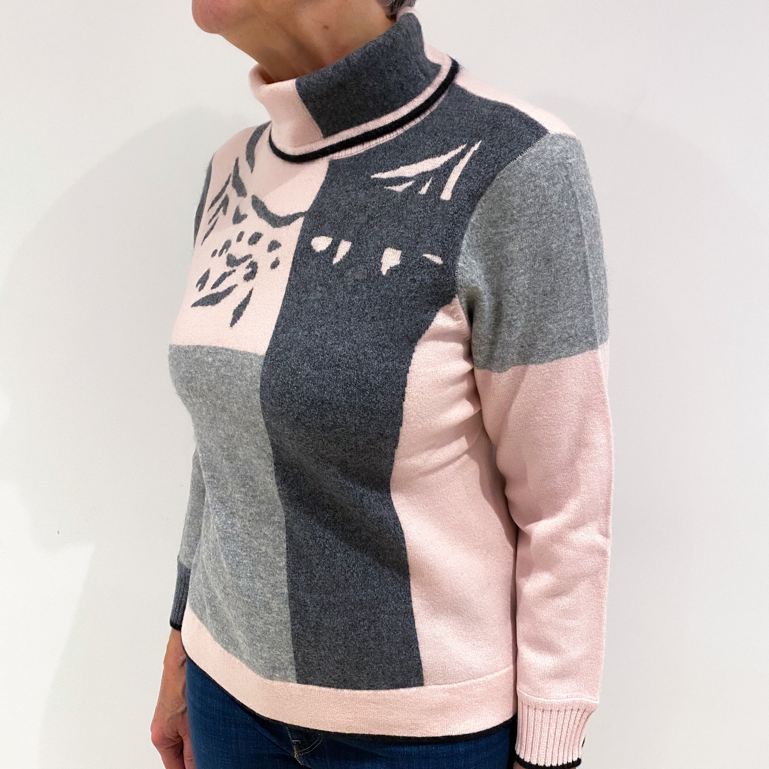 Grey and Pink Design Cashmere Loose Polo Neck Jumper Medium