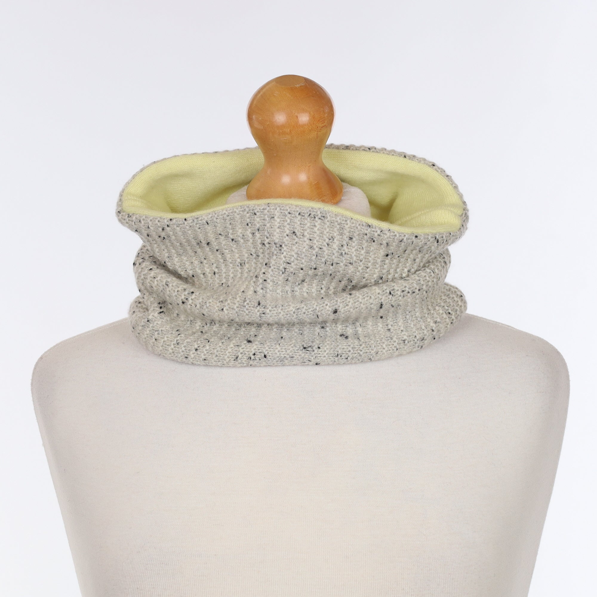 Men’s Grey Flecked & Lemon Neck Warmer