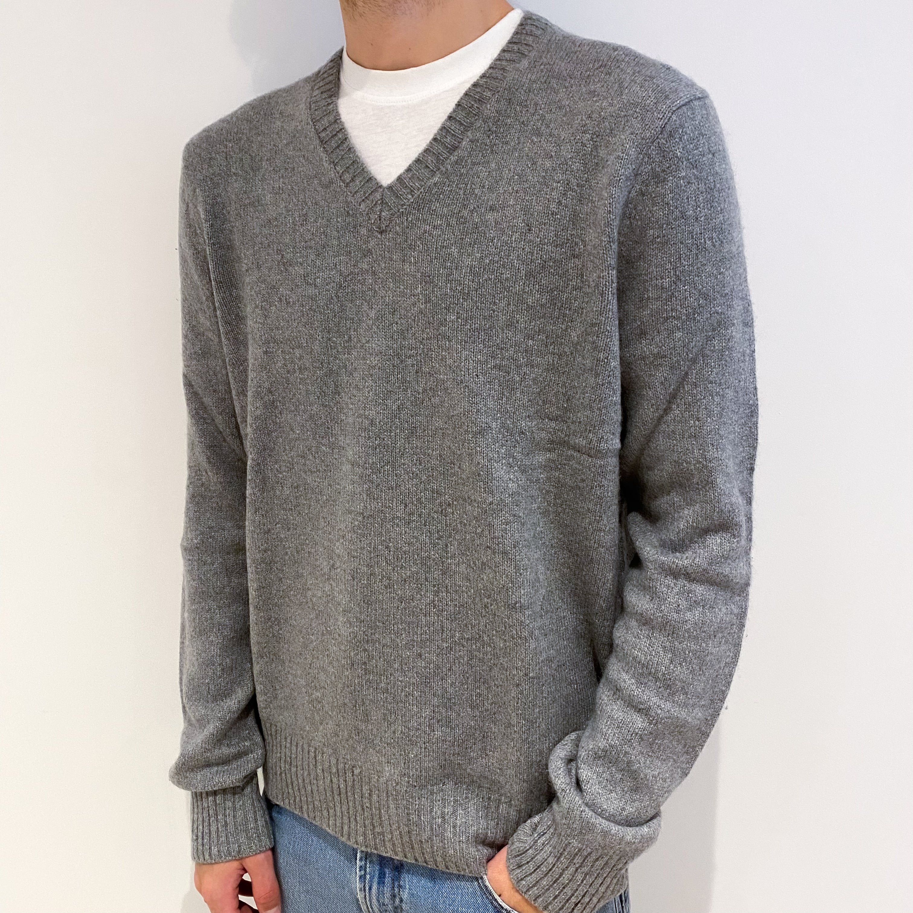 Men's Ash Grey Cashmere V Neck Jumper Large