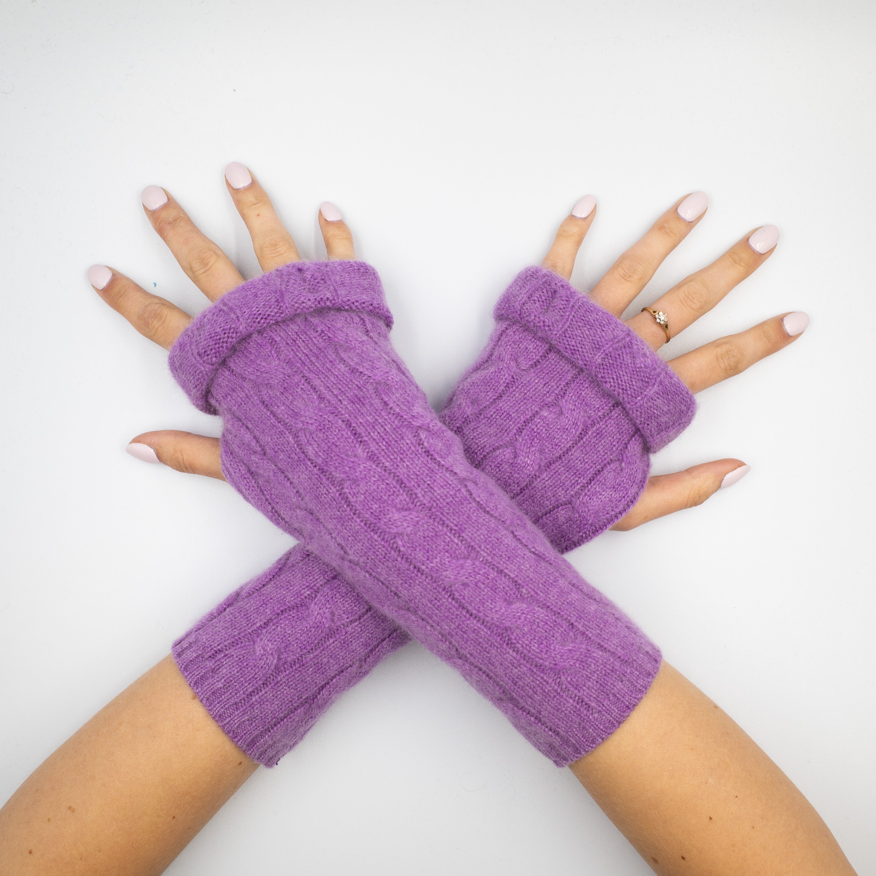 Loganberry Purple Cable Fingerless Gloves