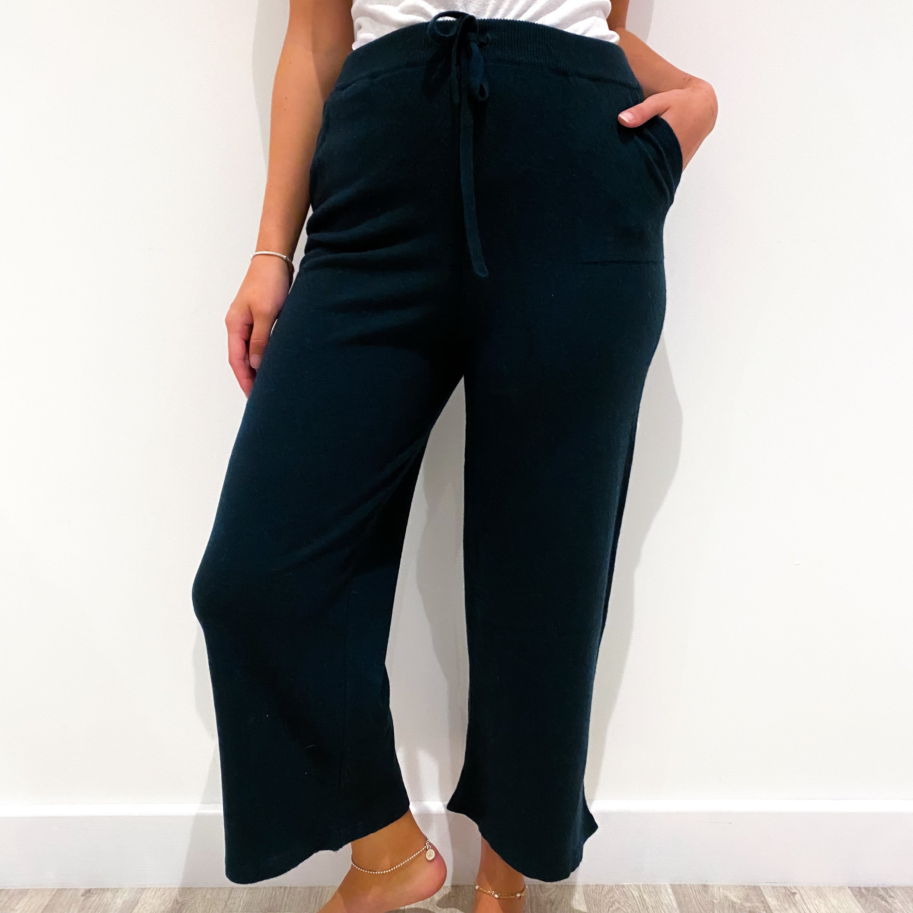 Brand New Scottish Forest Green Cashmere Joggers Medium