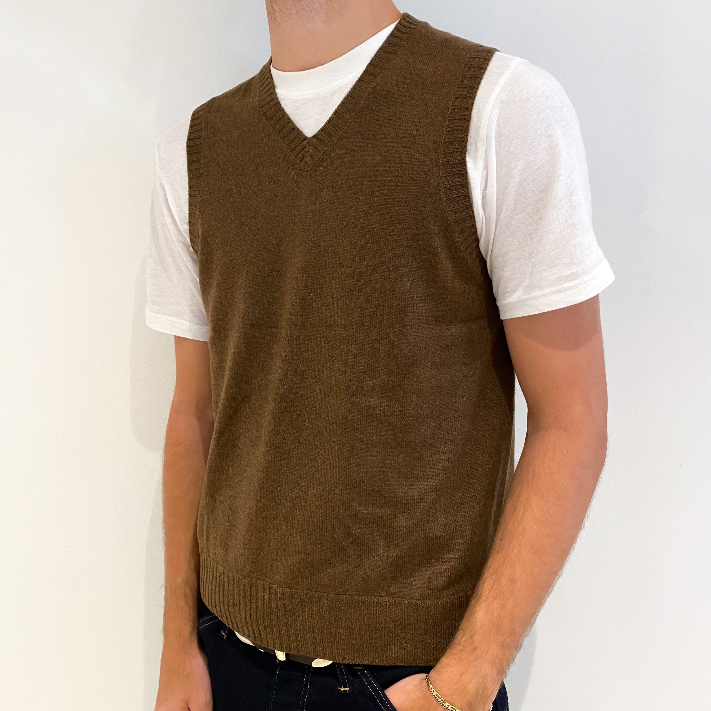 Men's Milk Chocolate Brown Cashmere V-Neck Tank Top Medium