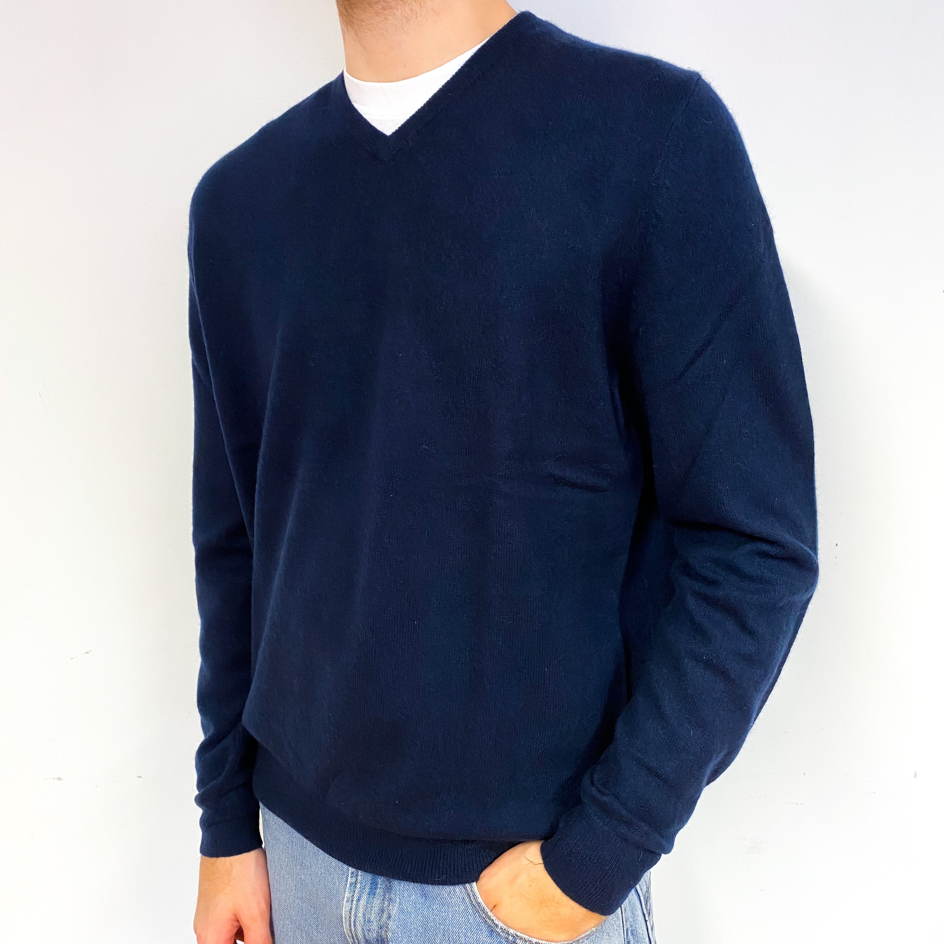 Men's Navy Blue Cashmere V-Neck Jumper Large