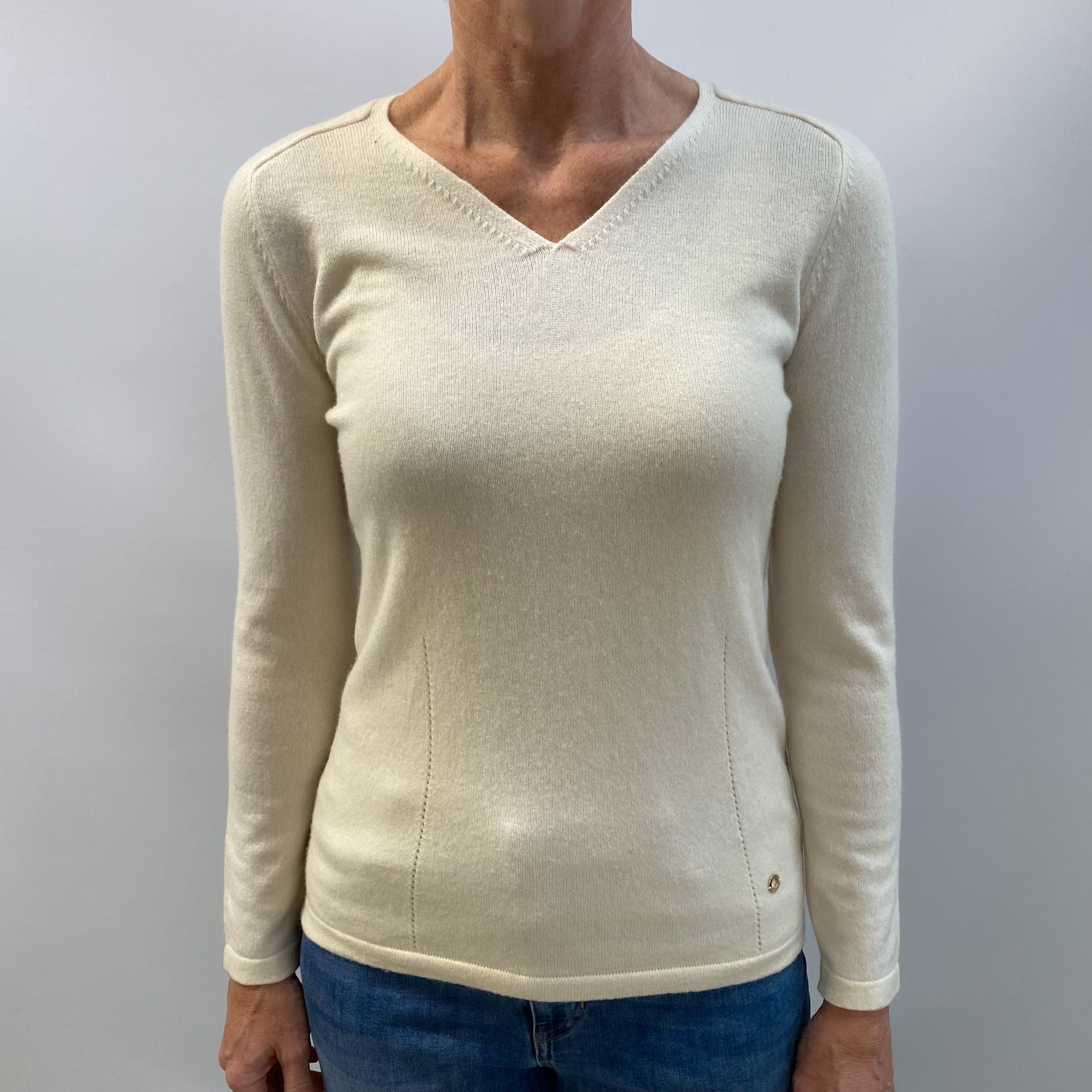 Vanilla Cream Cashmere V Neck Jumper Small