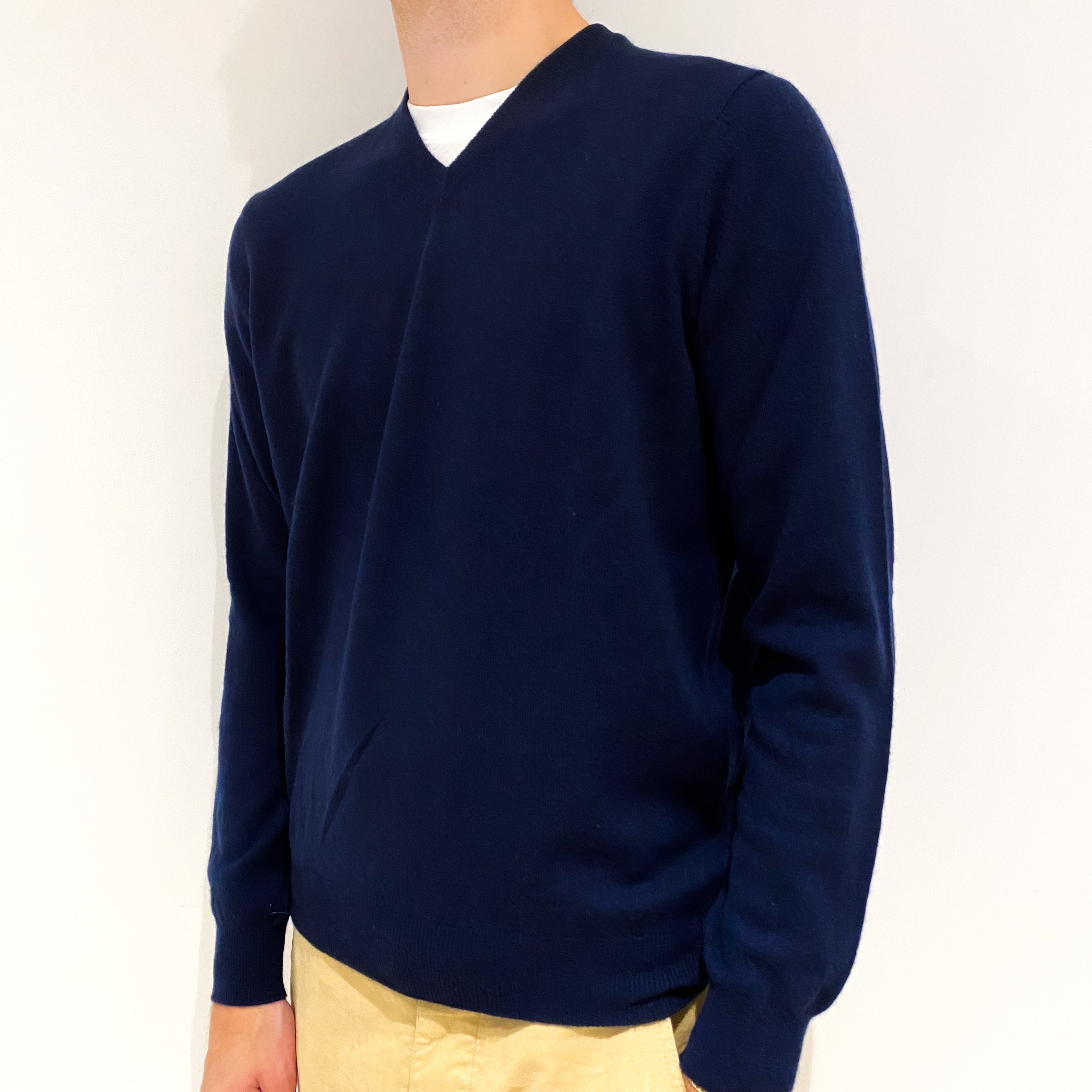 Men's Navy Blue Cashmere V-Neck Jumper Large