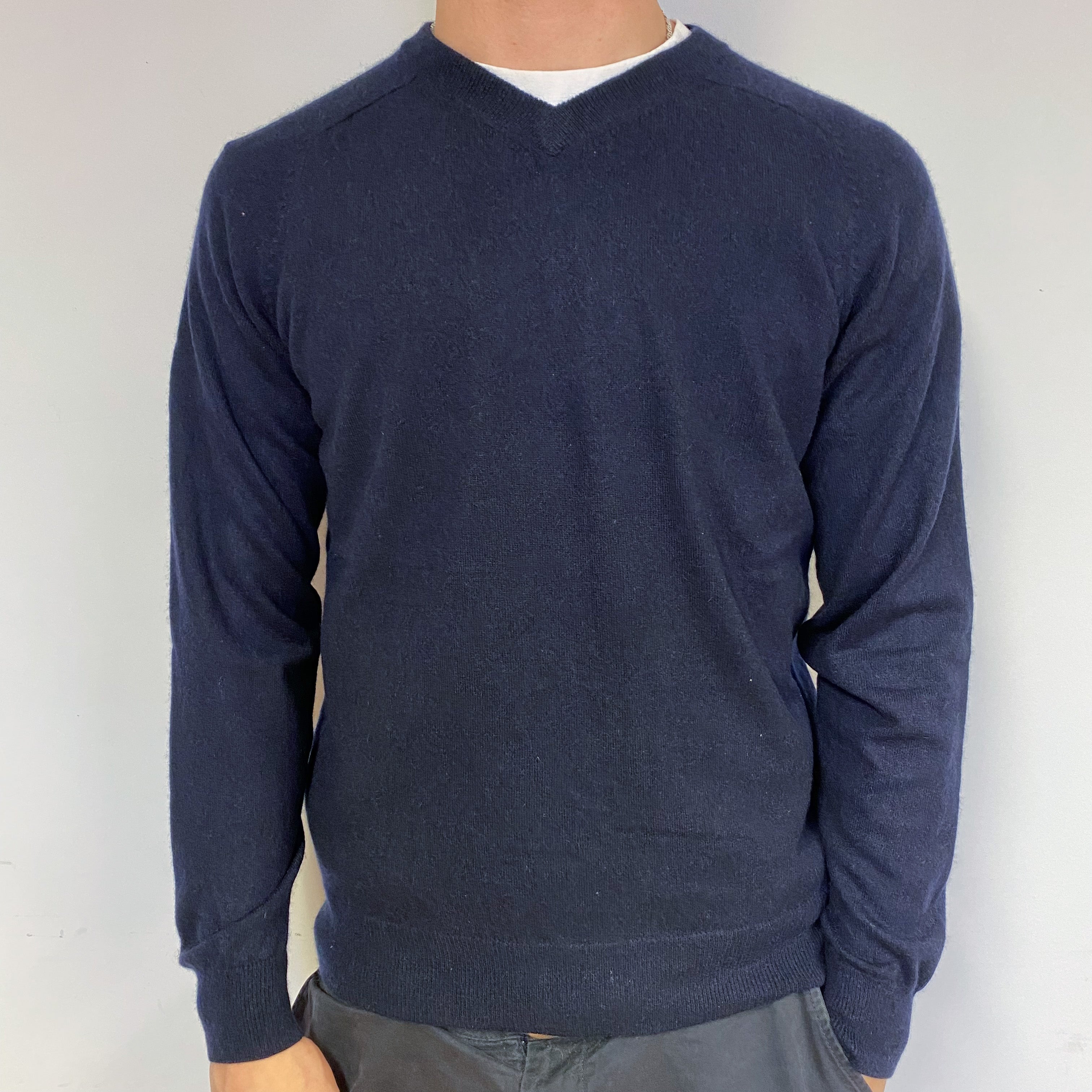 Men's Navy Blue Cashmere V-Neck Jumper Medium