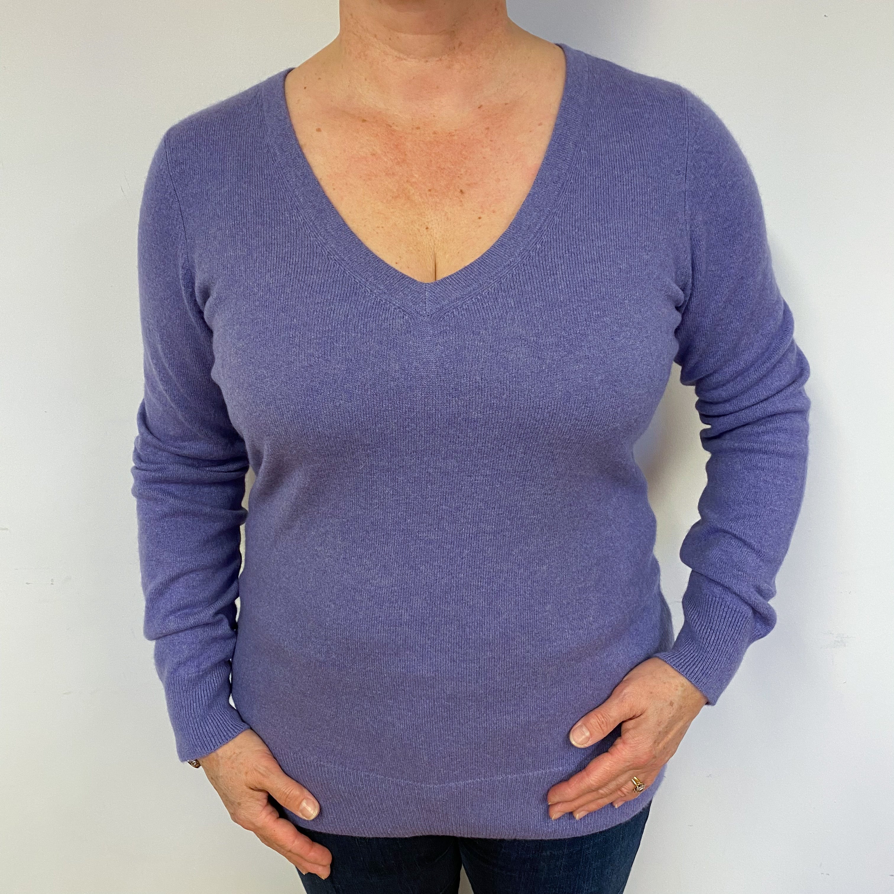 Lavender Purple Cashmere V-Neck Jumper Large.
