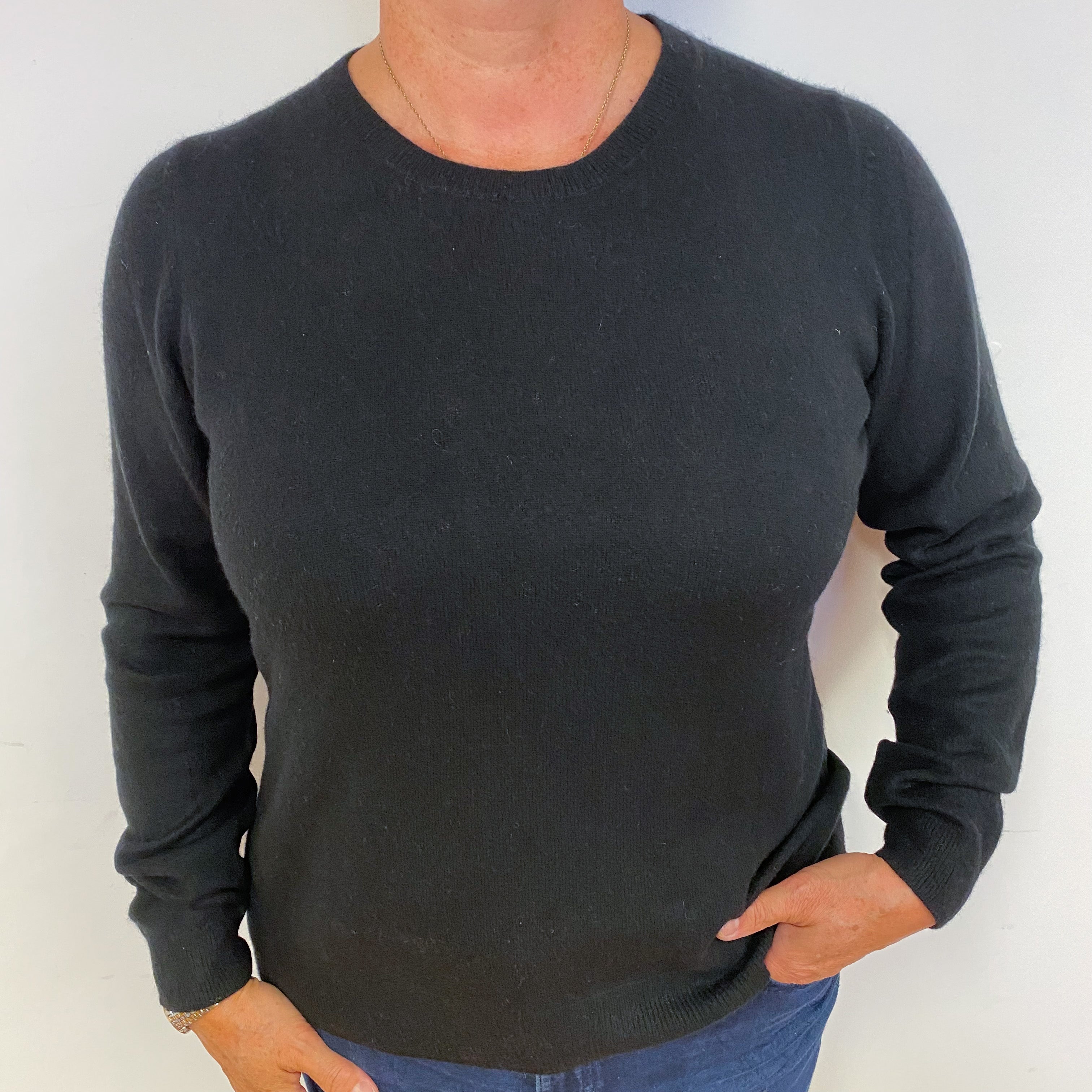 Black Crew Neck Cashmere Jumper