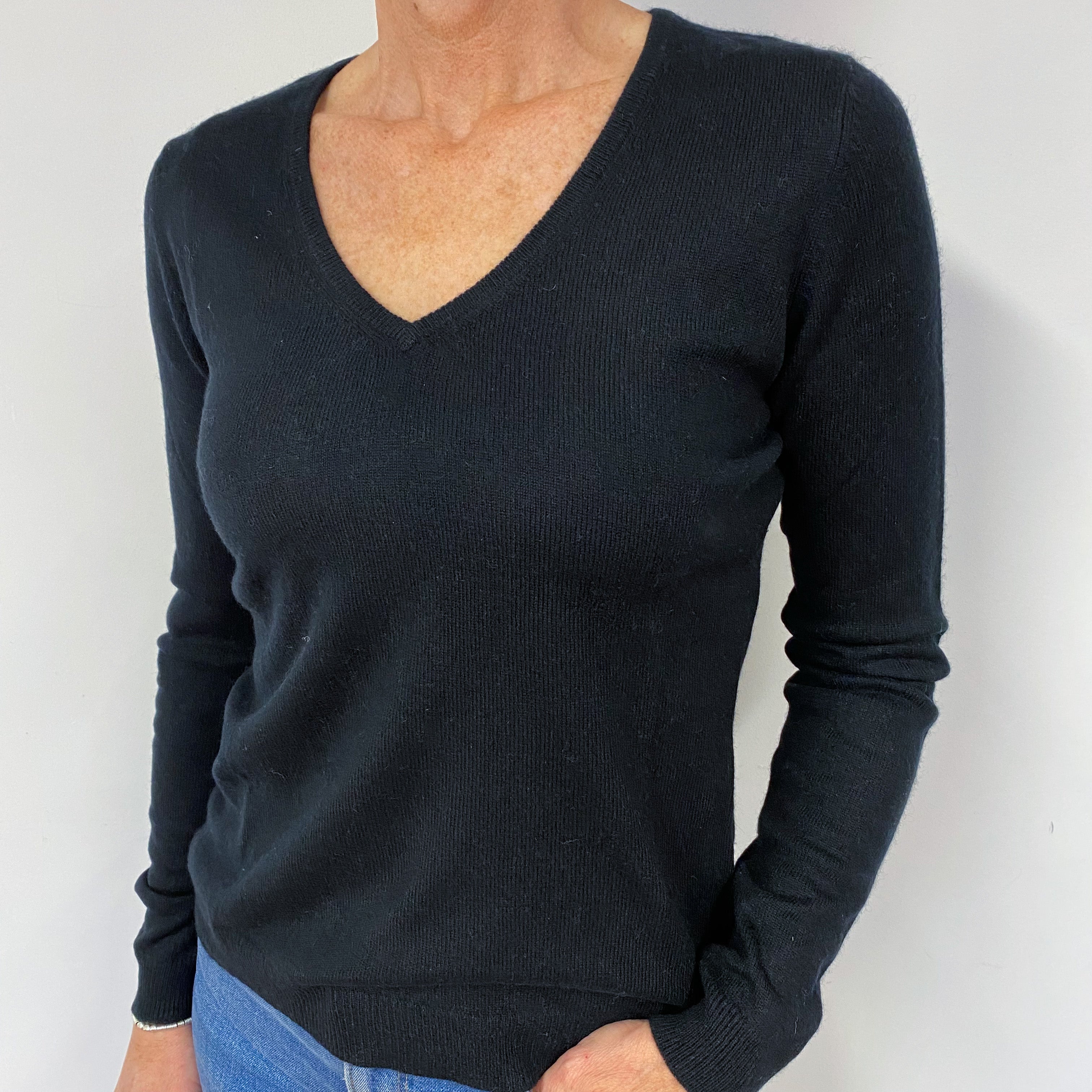 Black Cashmere V-Neck Jumper