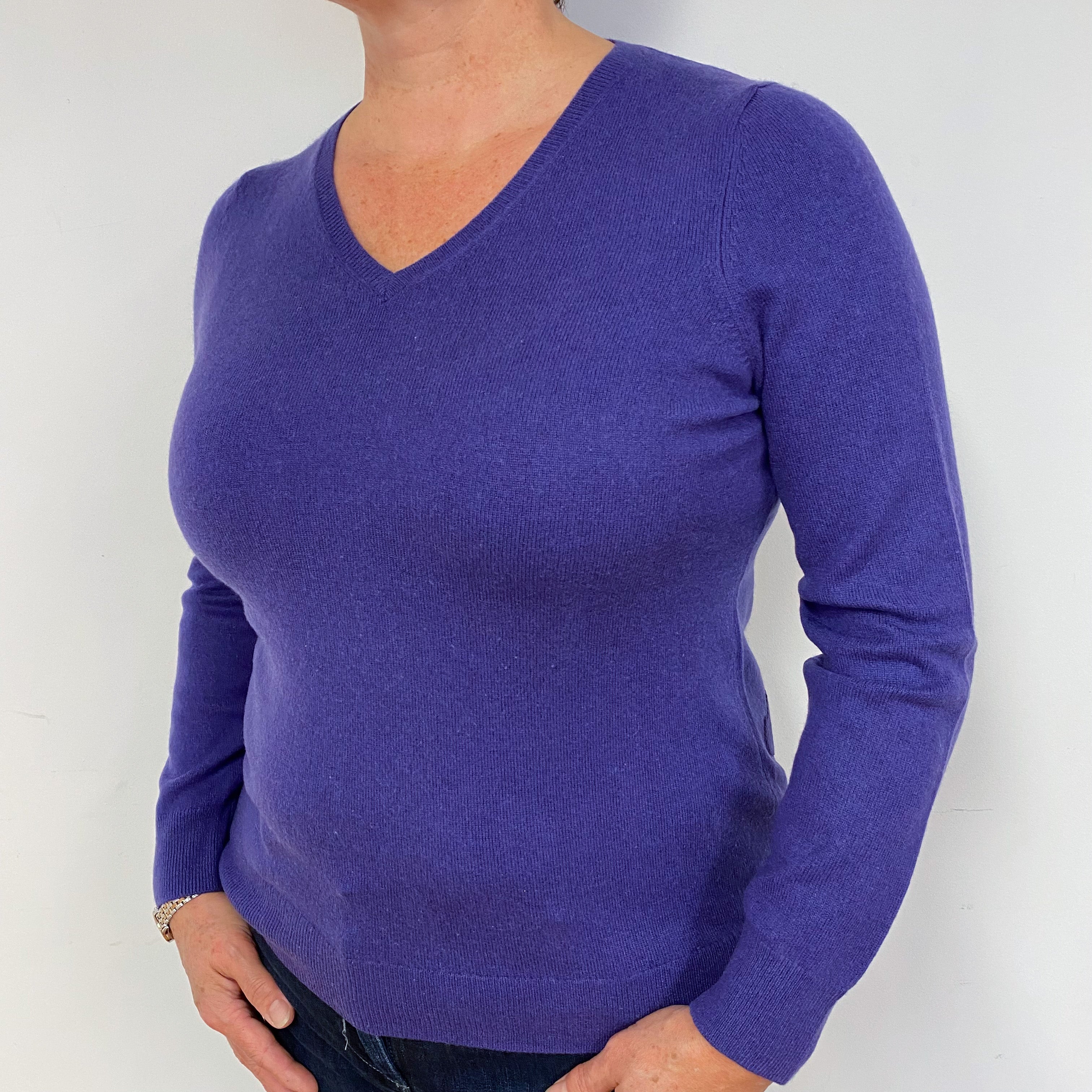 Pansy Purple Cashmere V-Neck Jumper Large