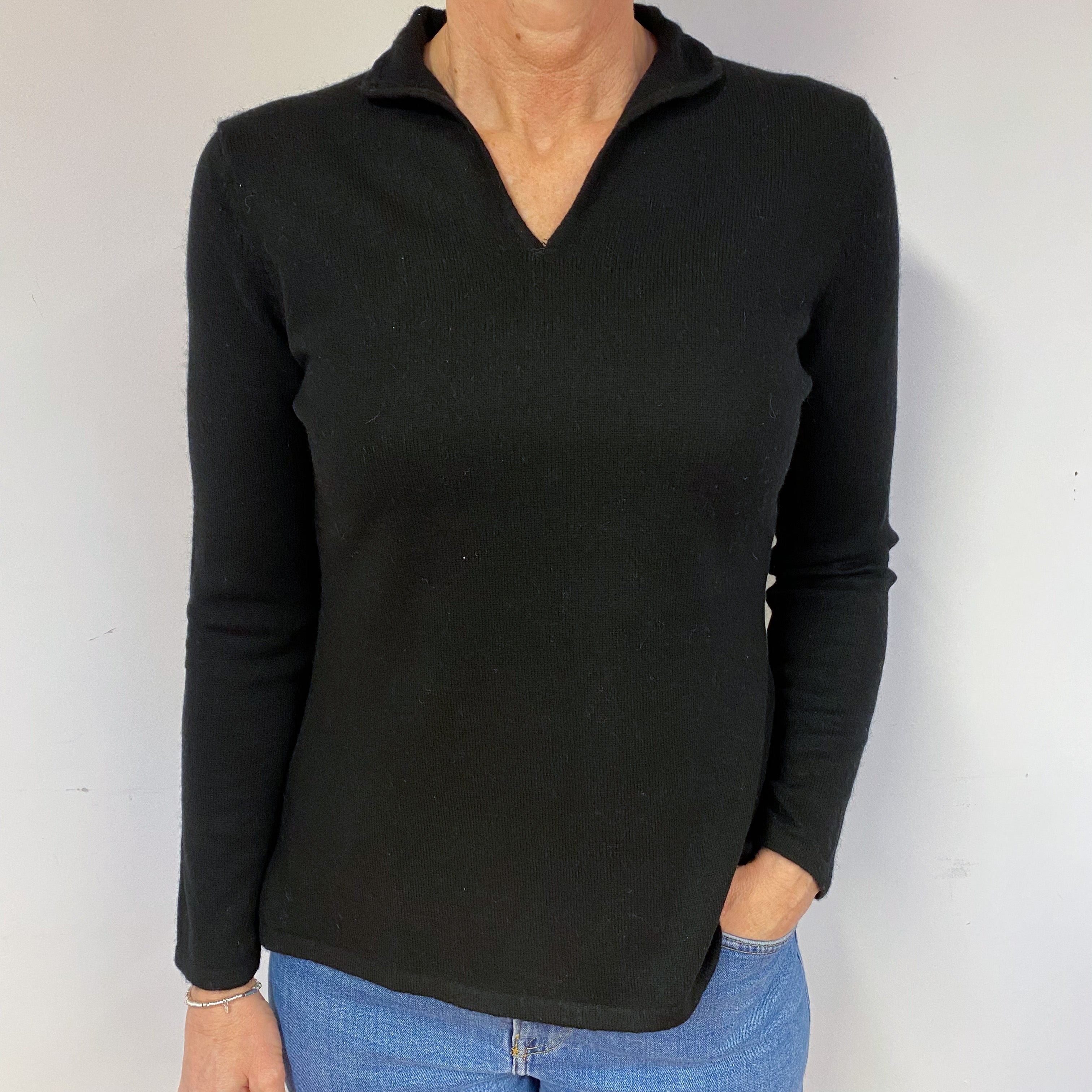 Black Collared Cashmere V-Neck Jumper Medium
