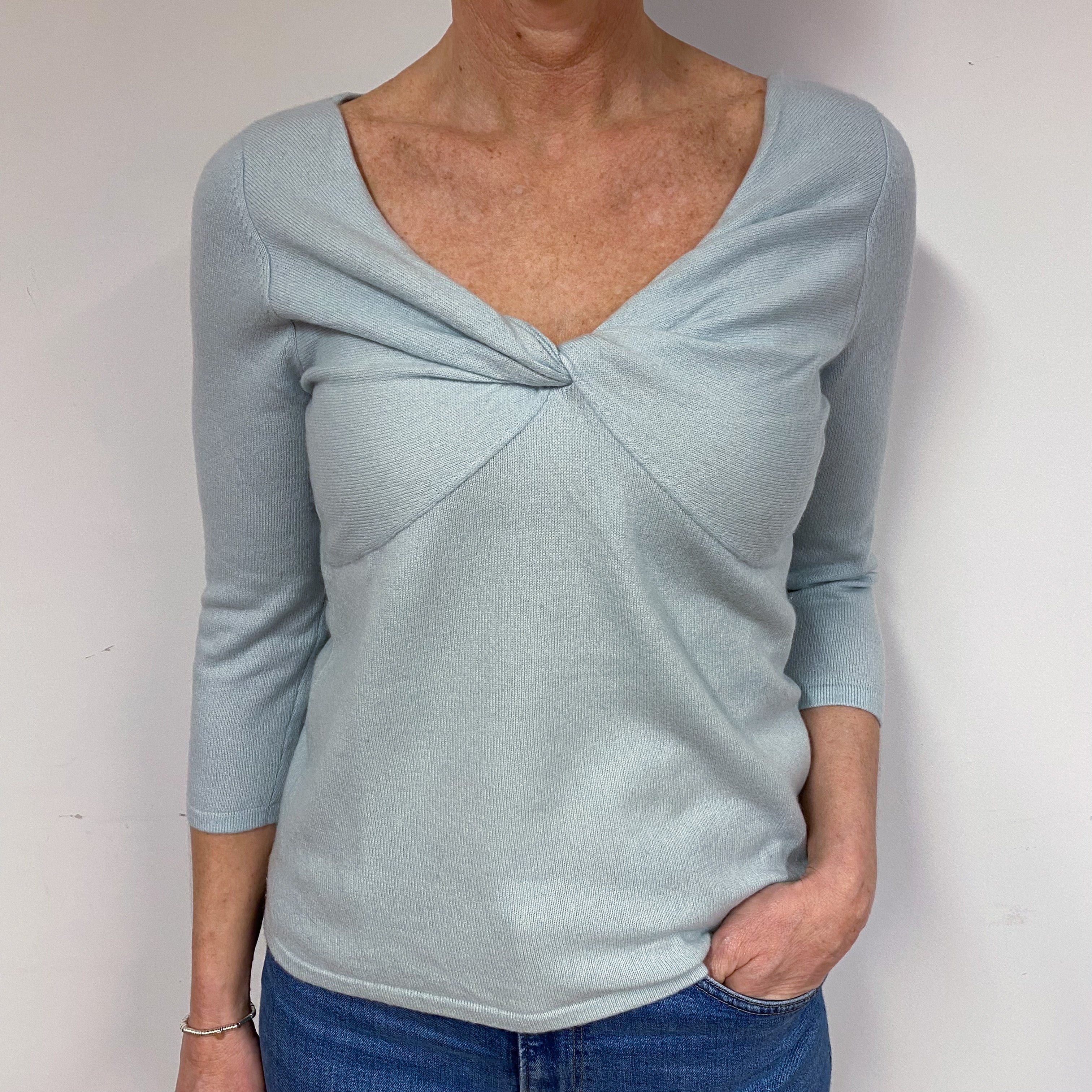 Pale Mint Green Cashmere V-Neck Jumper Medium