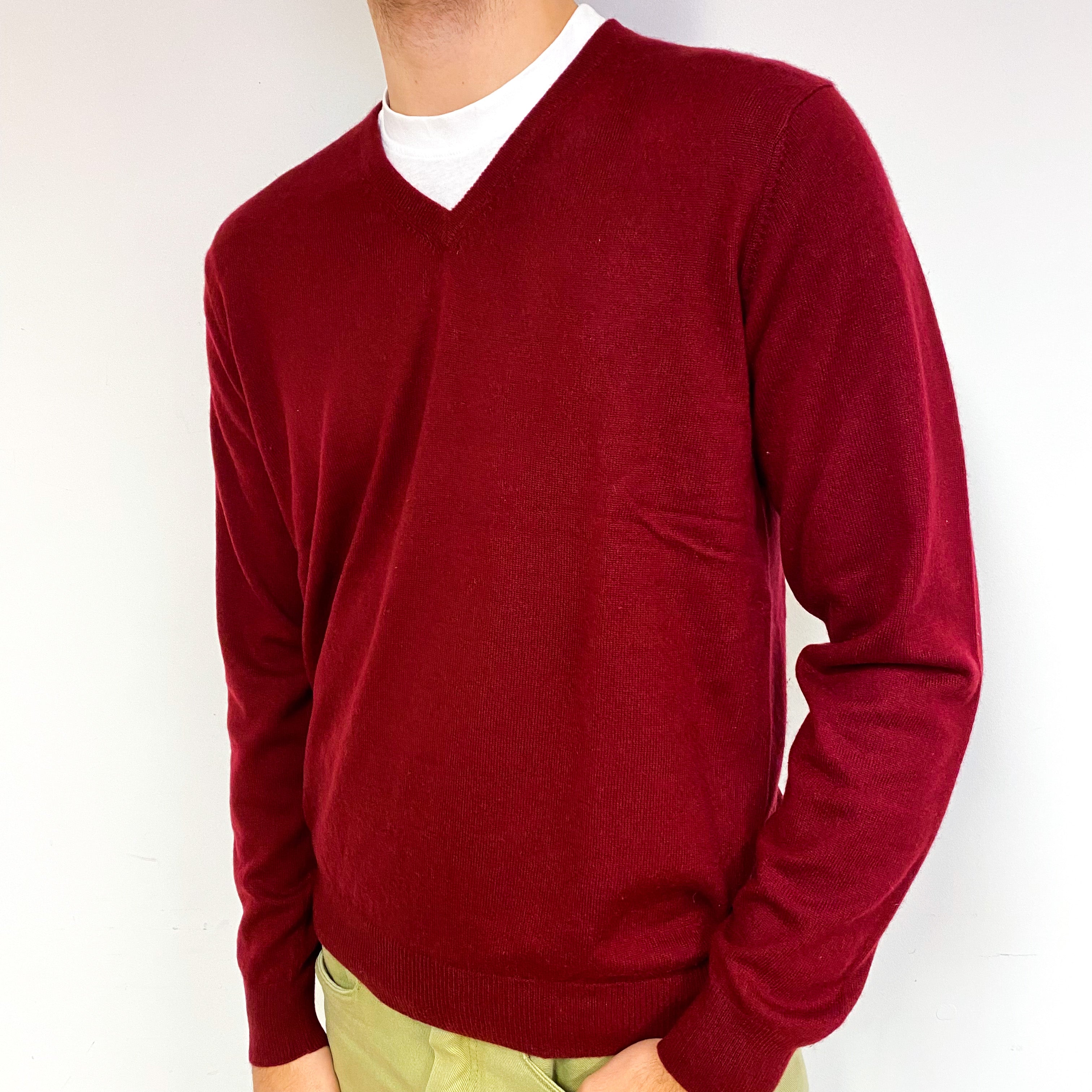 Men's Burgundy Red Cashmere V-Neck Jumper Large