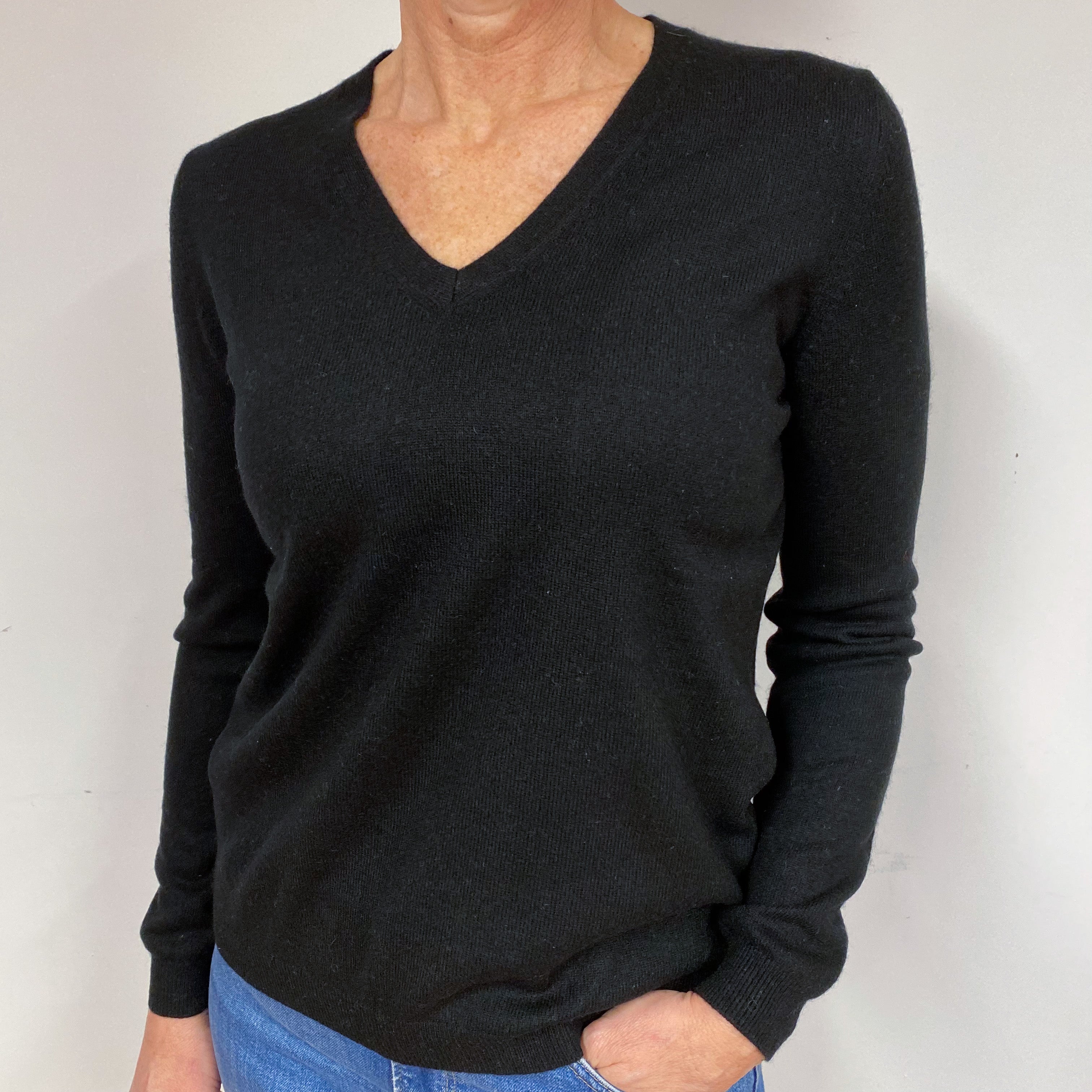 Black Cashmere V-Neck Jumper Medium