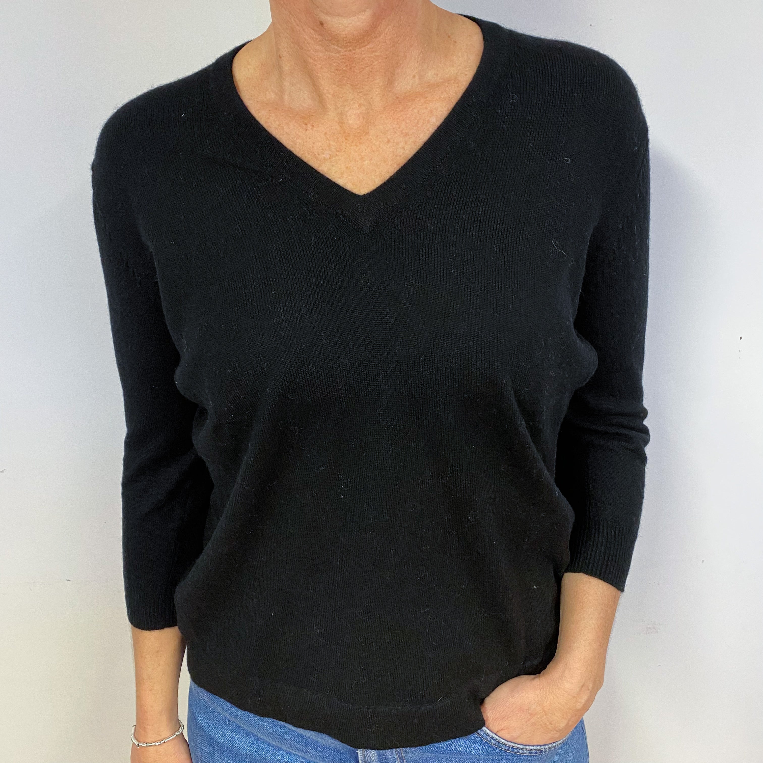 Black Cashmere V-Neck Jumper Medium