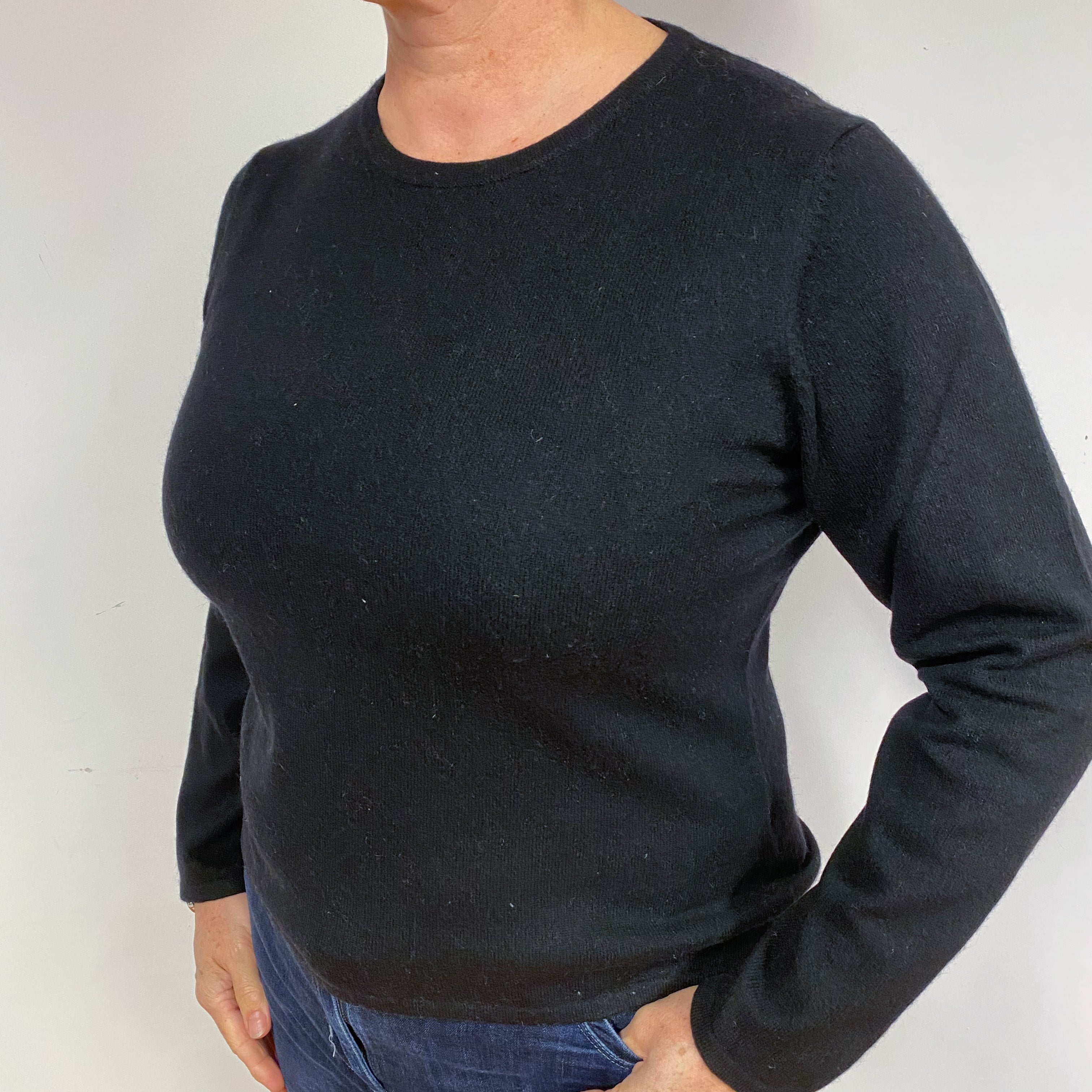 Black Cashmere Crew Neck Jumper Large